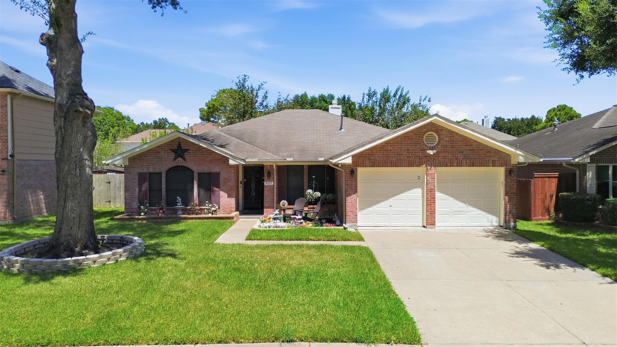 8227 Squires Place Drive — photo