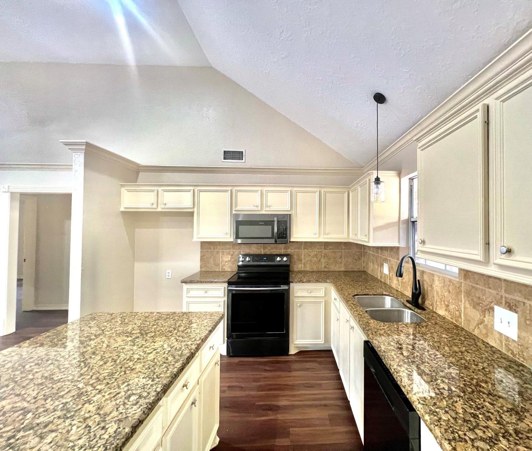 14385 Old Humble Pipeline Road — photo