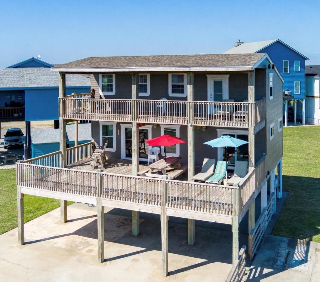821 Salt Cedar Lane — photo