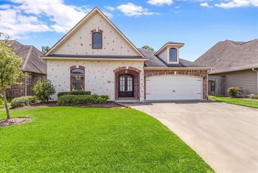 112 Winding Brook Drive — photo