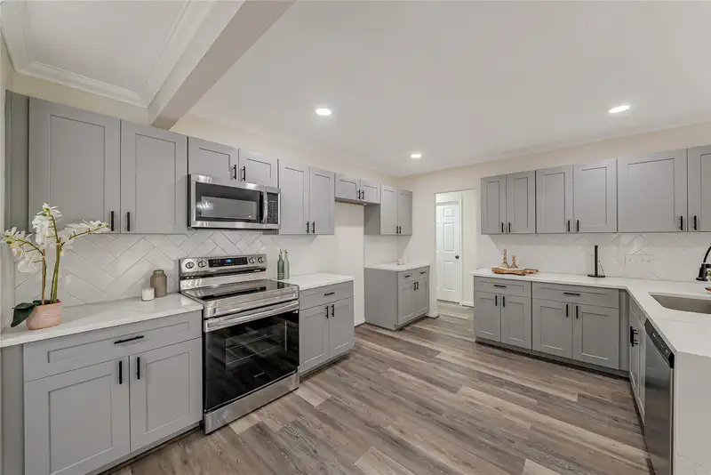 14915 Sun Harbor Drive — photo