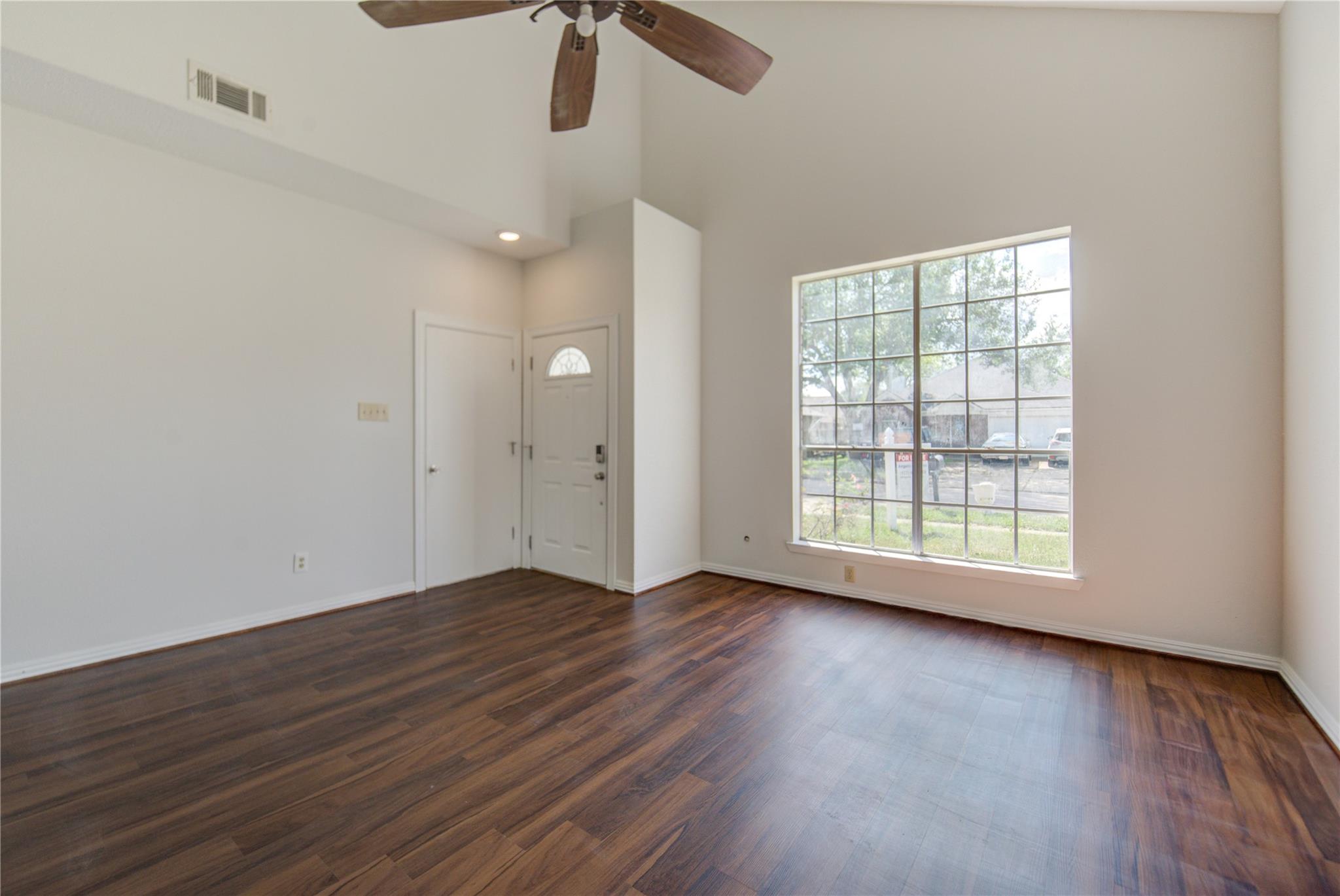 308 N Ranch House Road, Angleton, TX 77515 — photo 3