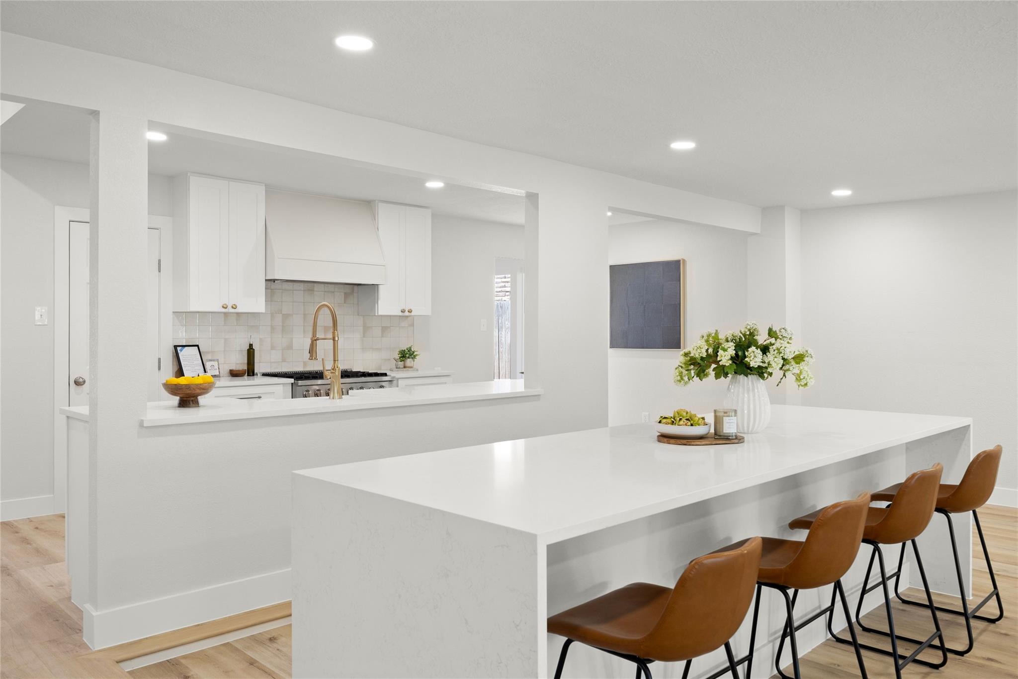 6034 Willowbend Boulevard — photo
