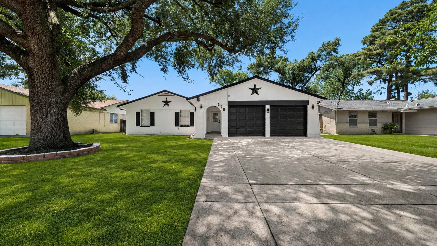 550 Slumberwood Drive — photo