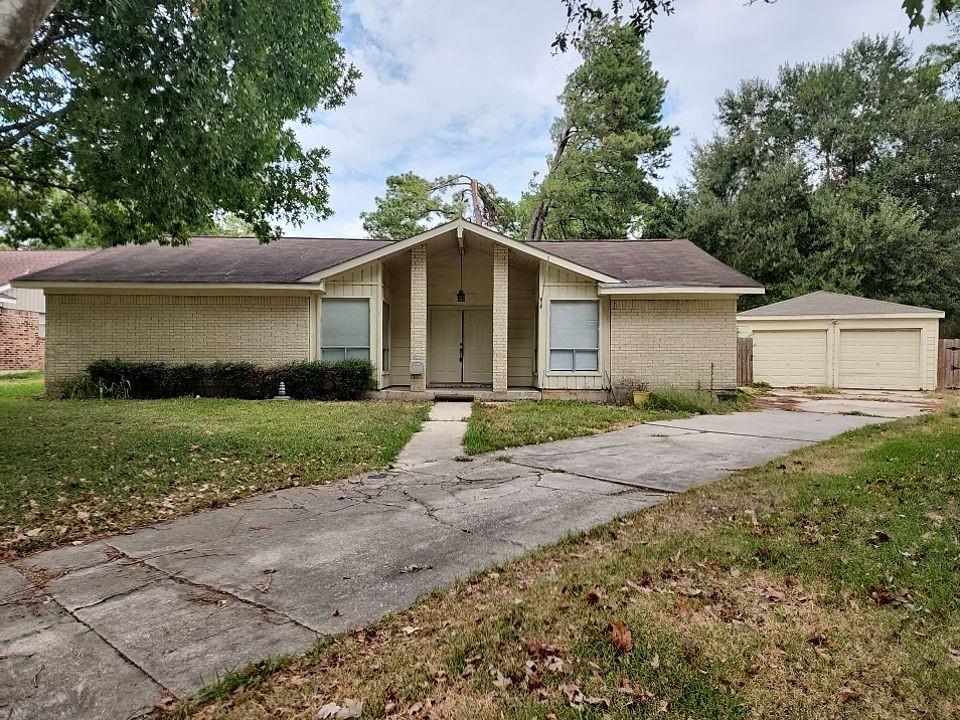 22714 Bayou Elm Drive — photo