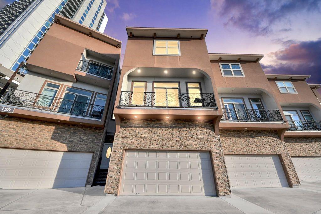 146 Carson Court — photo