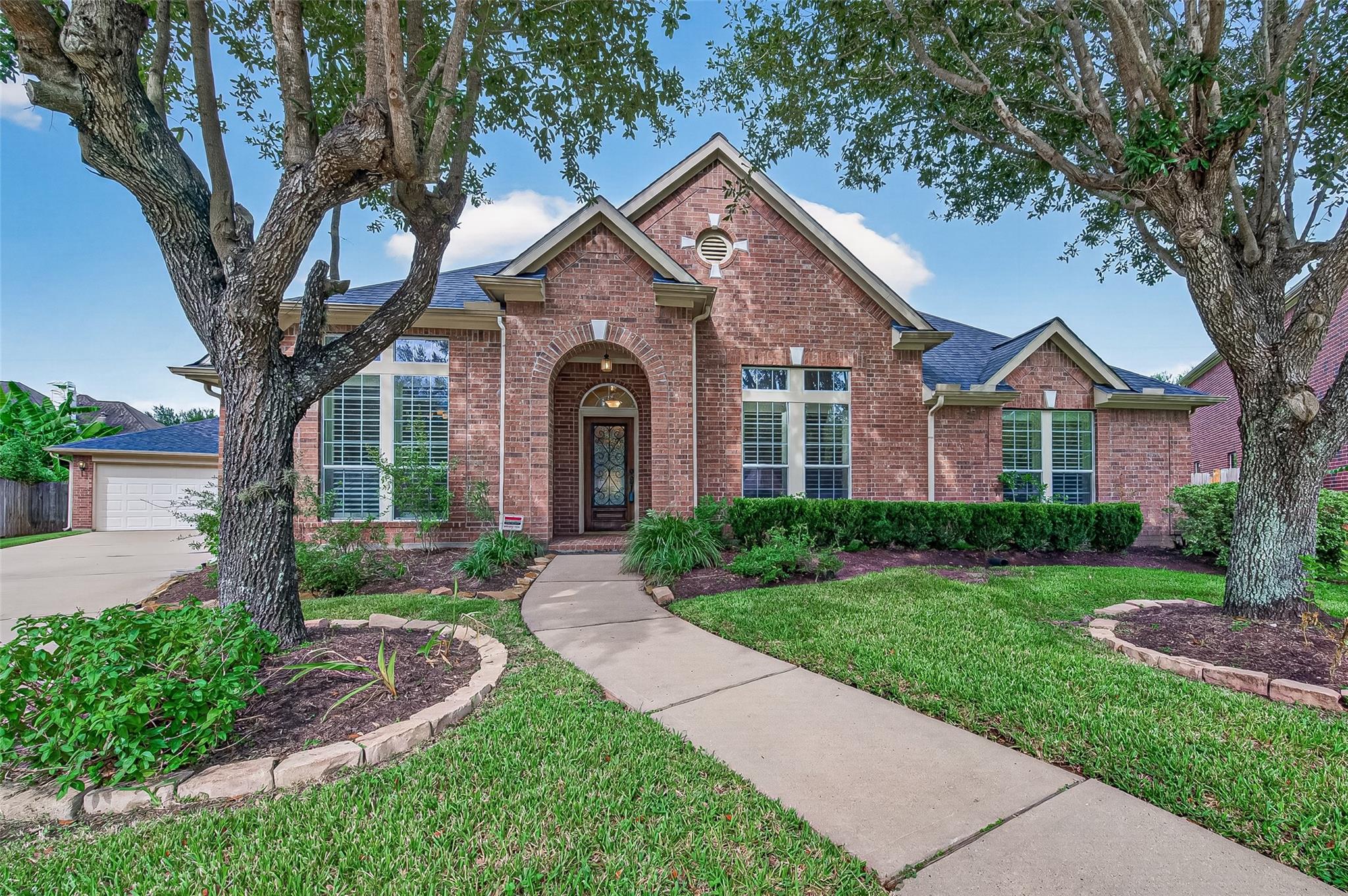 5242 Fountainbrook Lane — photo