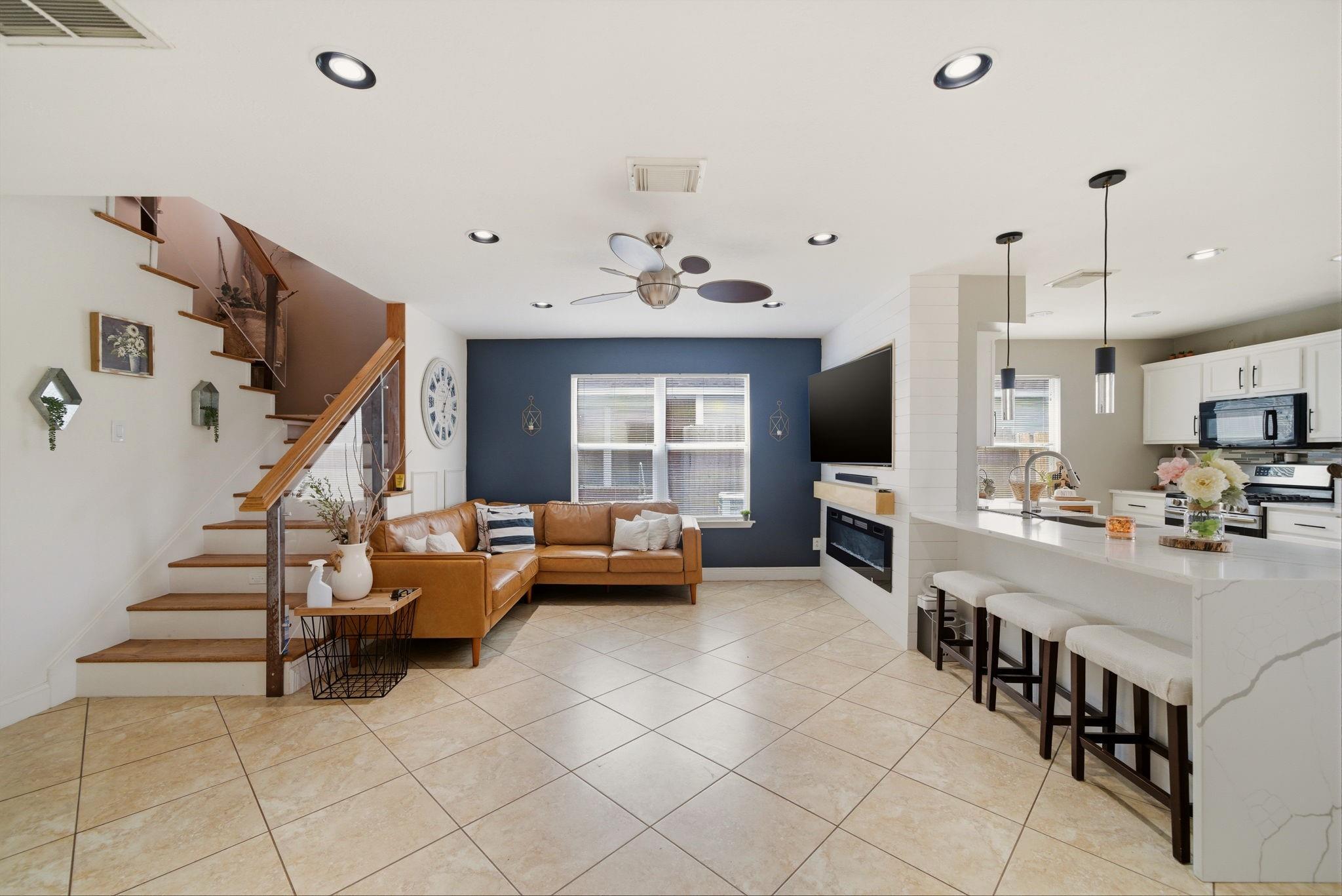 5722 Tiger Lilly Way — photo