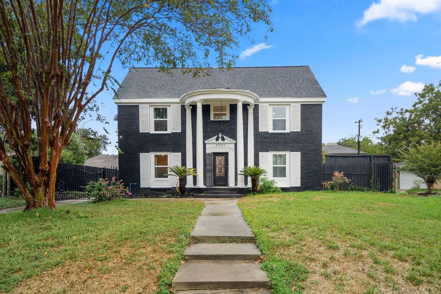 3741 Charleston Street — photo