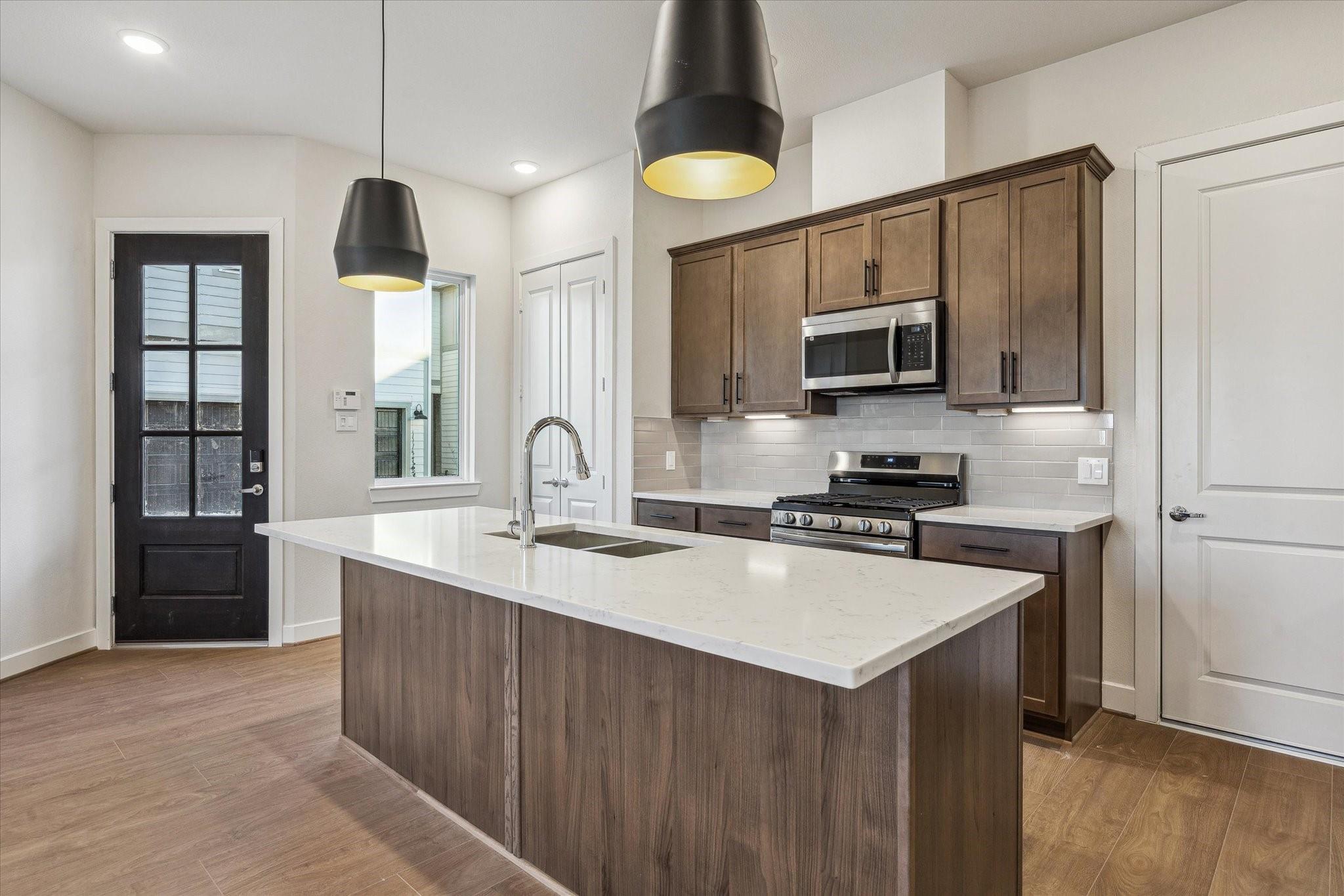 6517 Rena Street — photo