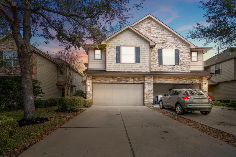 6419 Calgary Woods Lane — photo