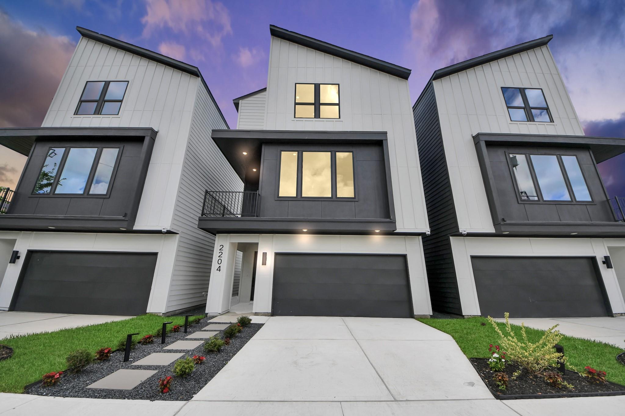 2204 Carr Street — photo