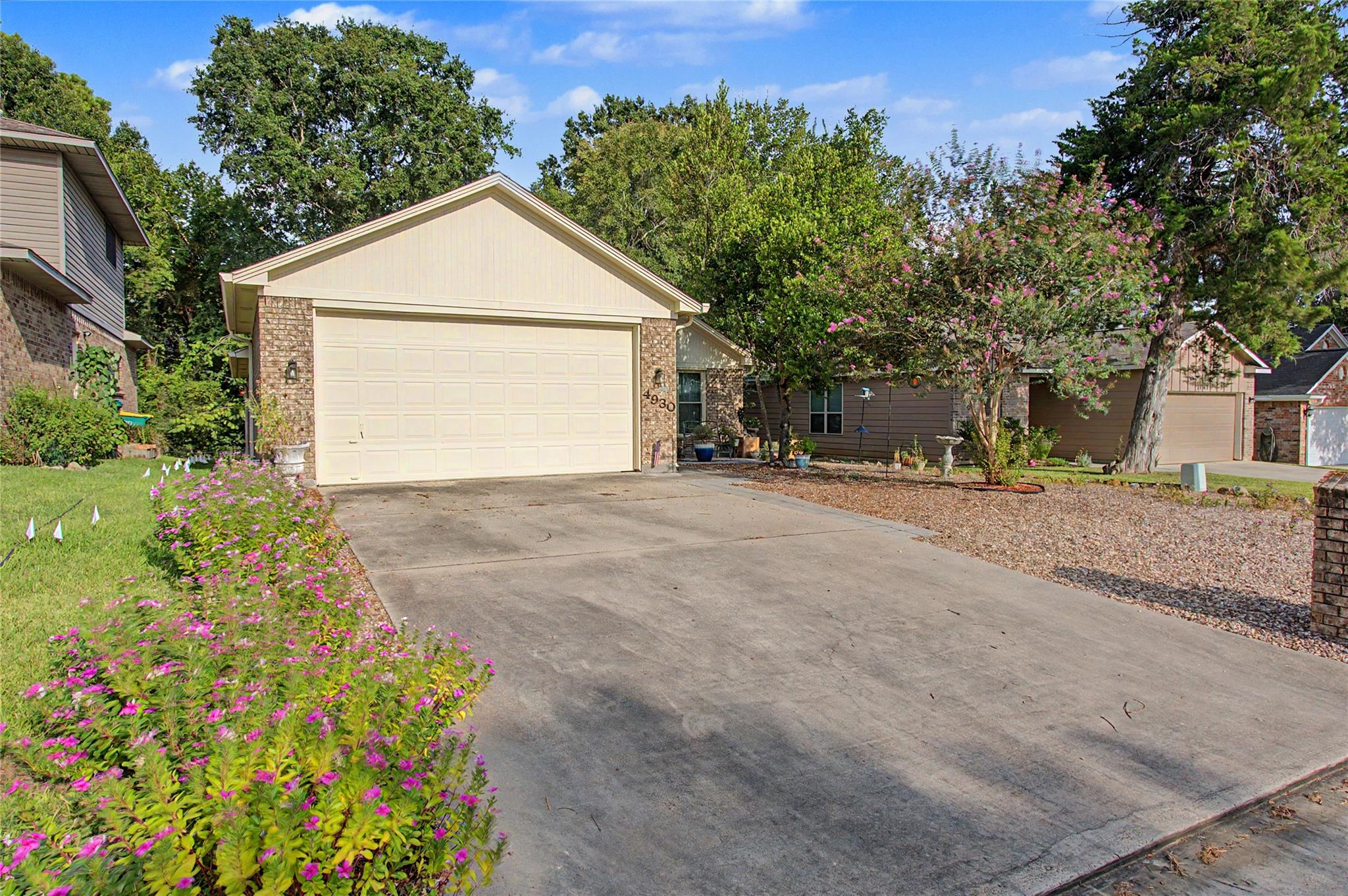 4930 Pleasure Lake Lane — photo