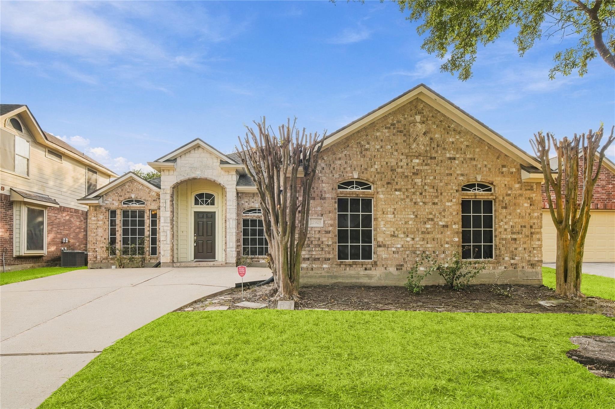 22923 Creekside Gate Court — photo