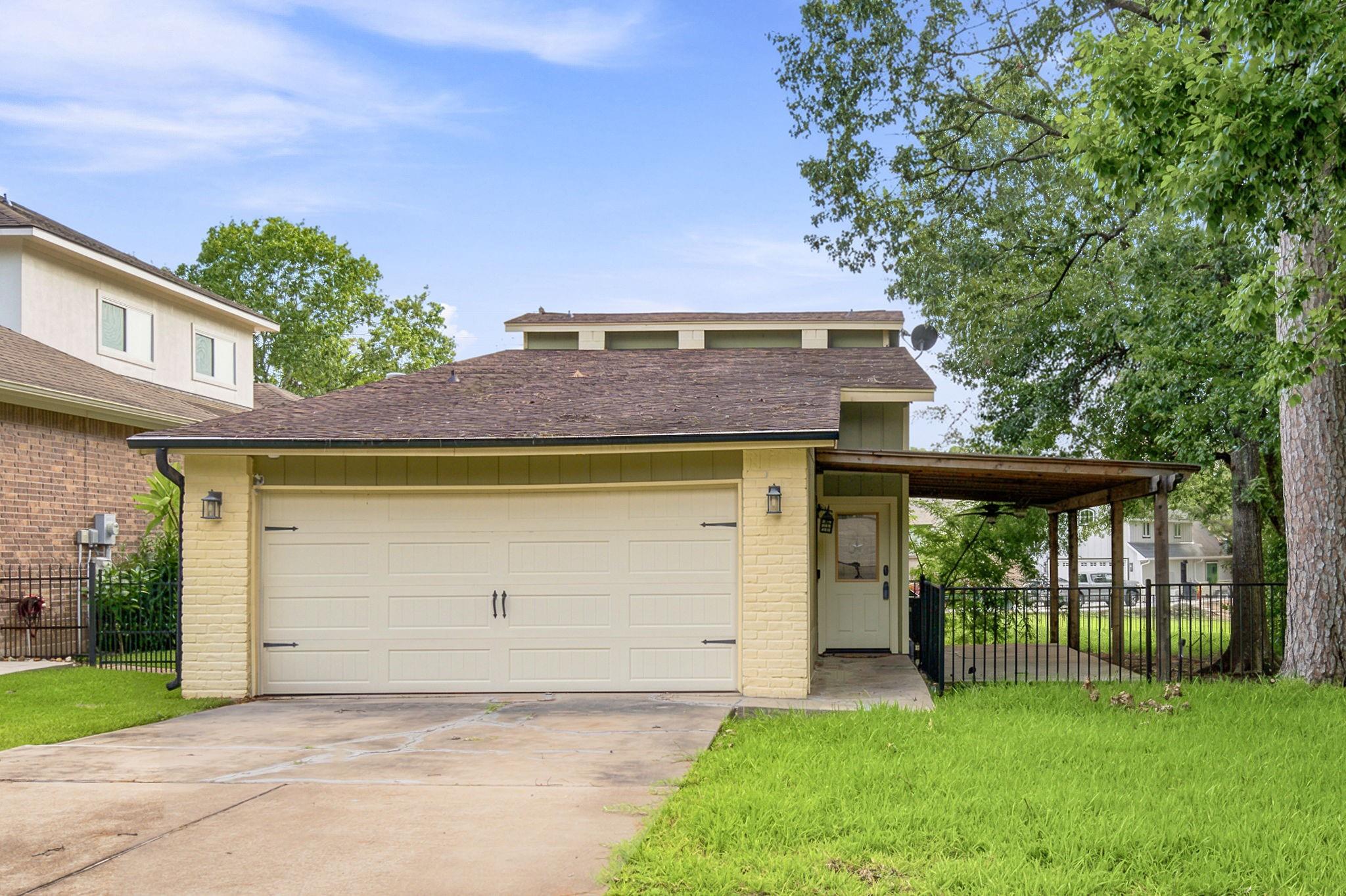 2931 Whitman Drive — photo