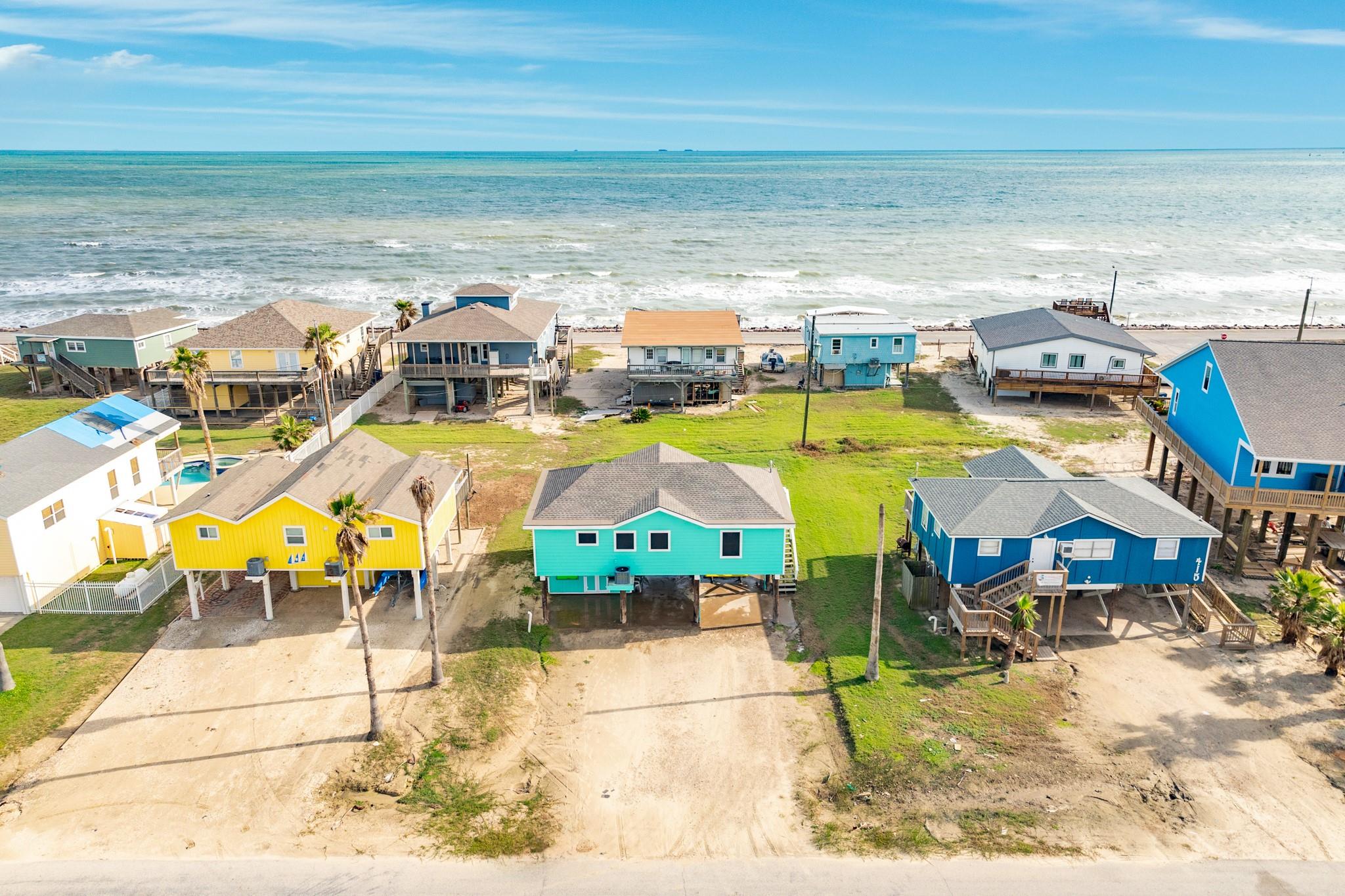 411 Seashell Drive, Surfside Beach, TX 77541 — photo 2