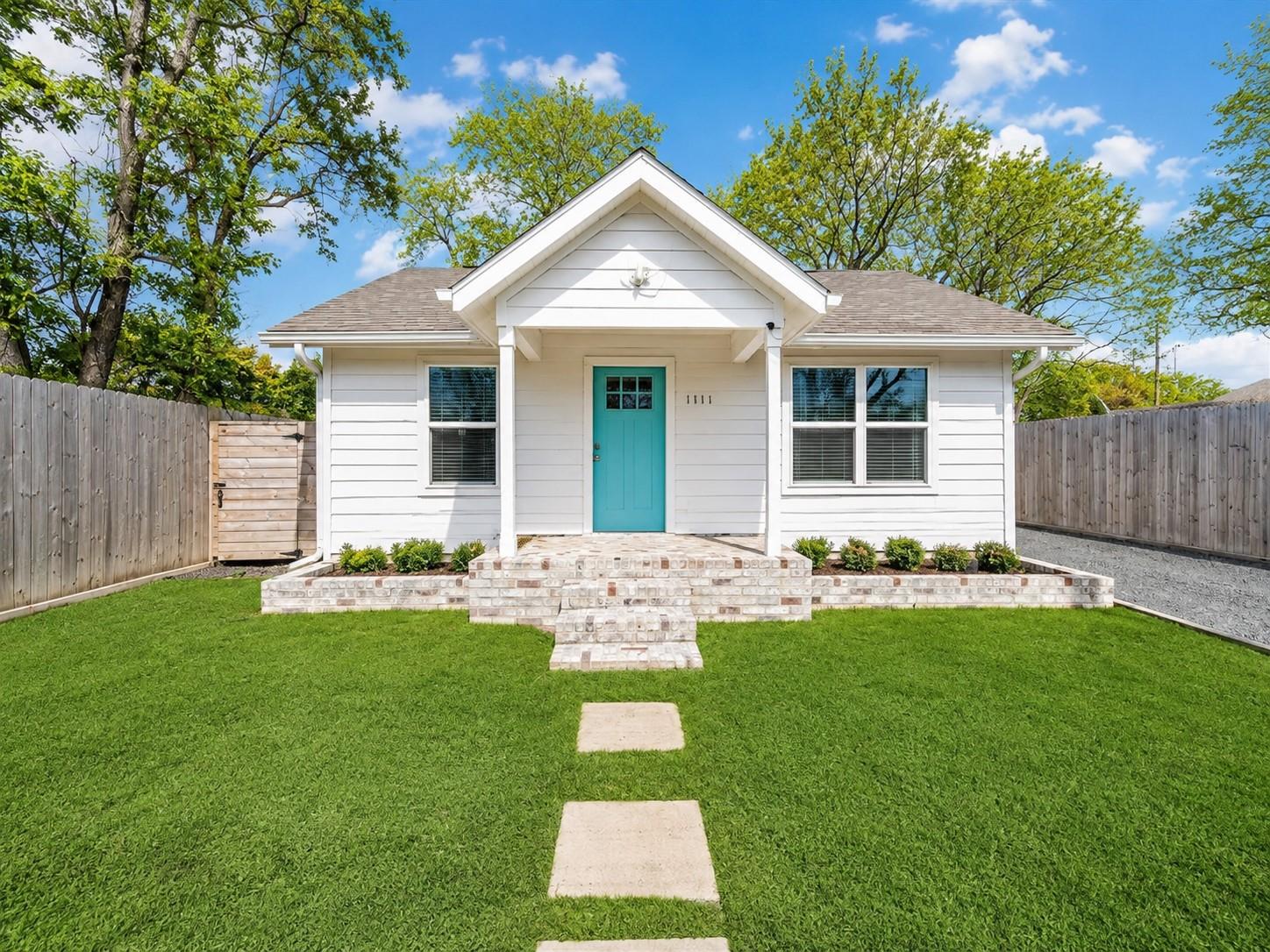 1511 Mcneil Street — photo