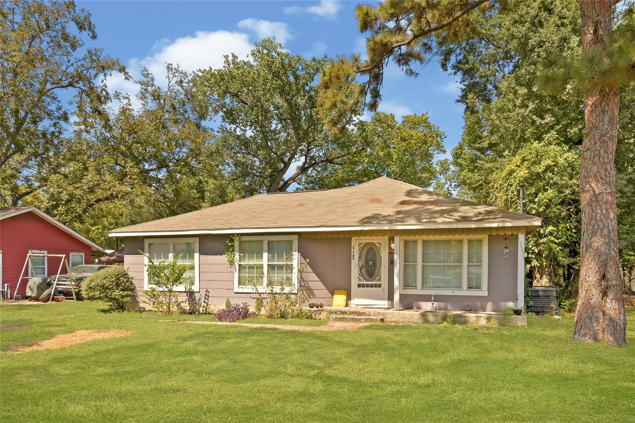 117 Pecan Drive — photo