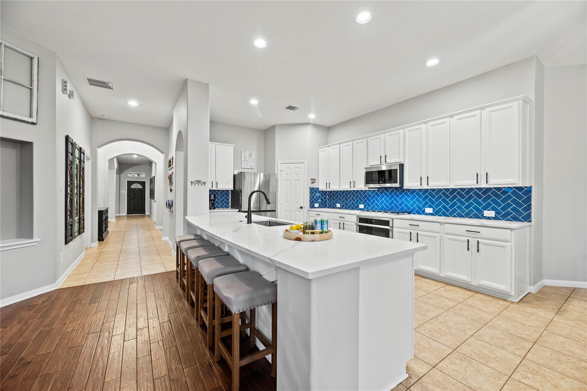 3106 London Lane — photo
