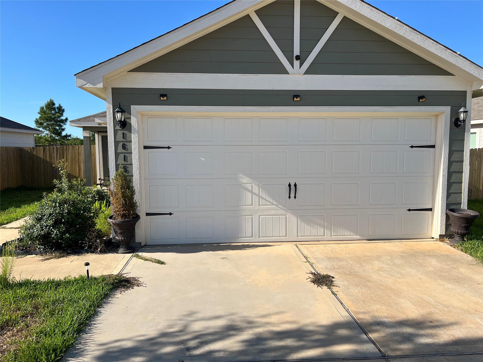 16154 Sugar Falls Drive — photo