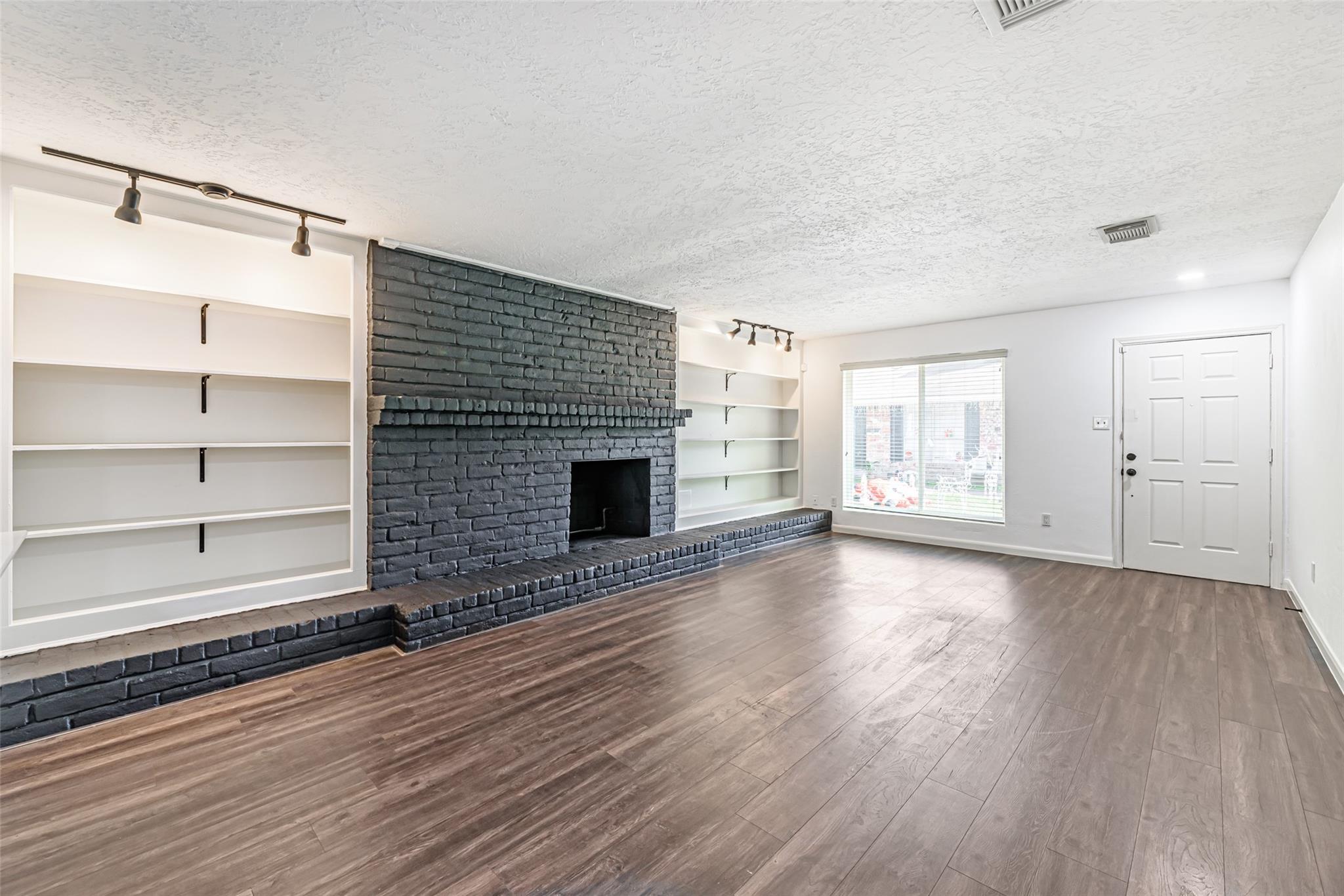 9414 Springview Lane, Houston, TX 77080 — photo 3