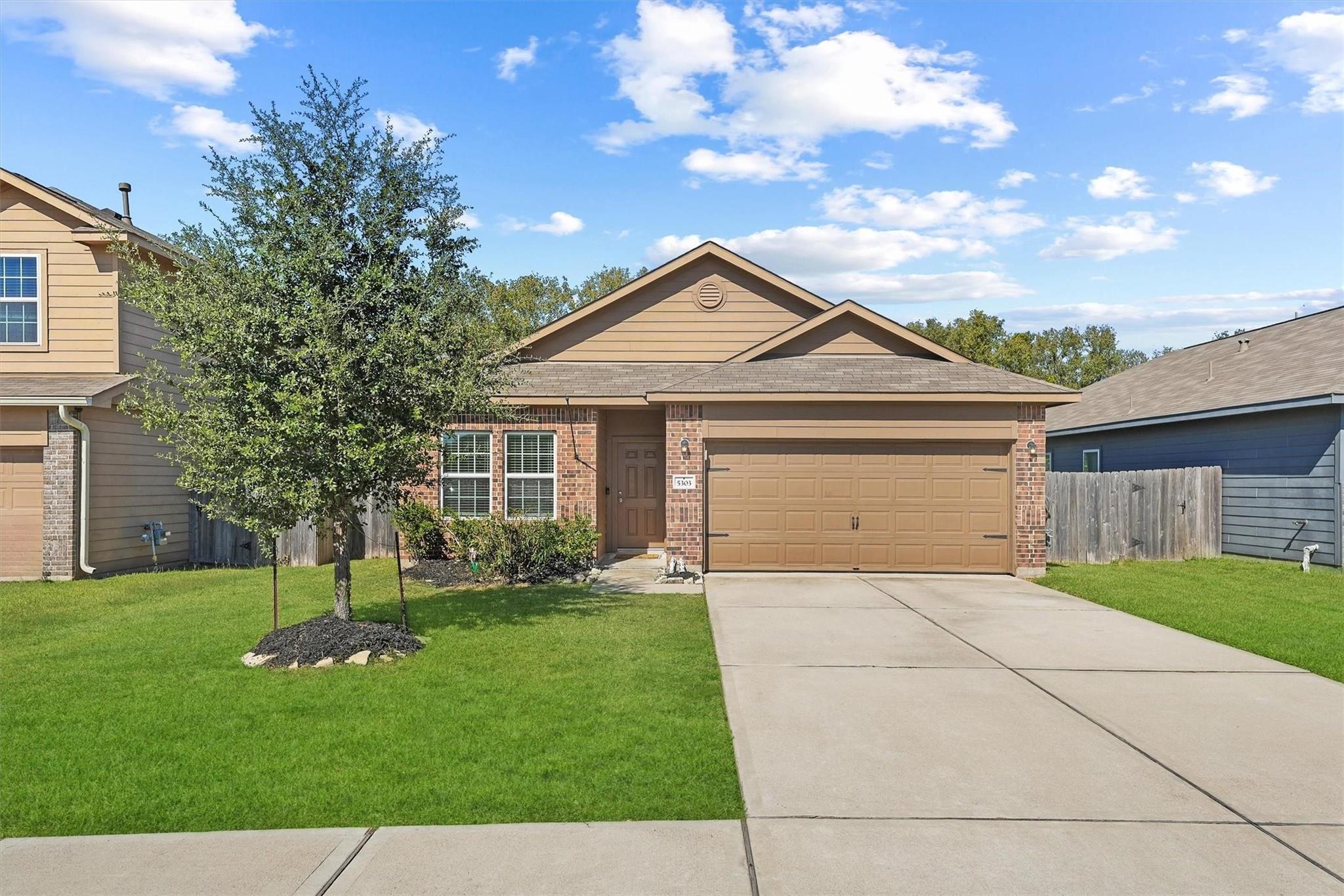 5303 Rivers Edge Drive — photo