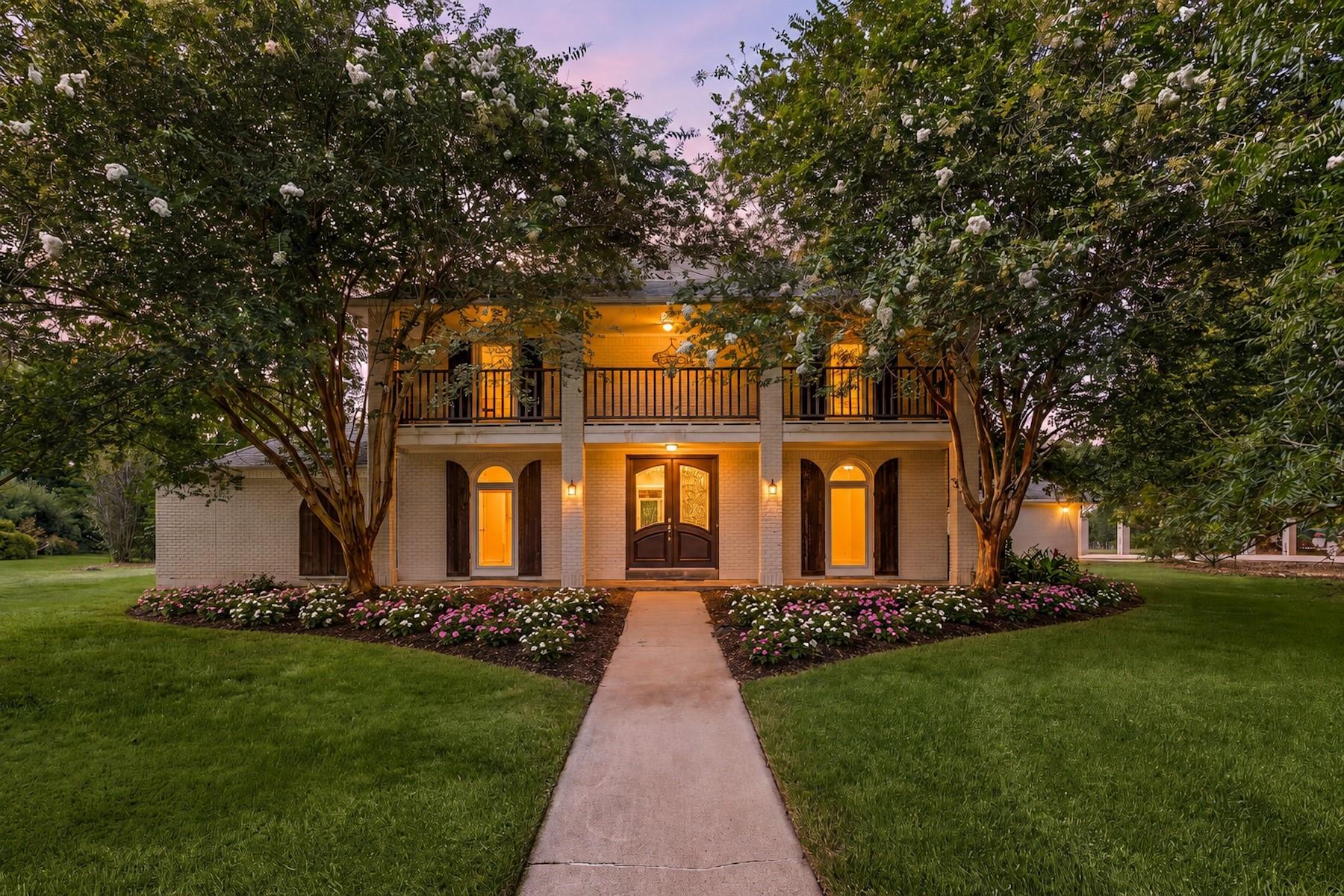 215 Caleta Circle — photo