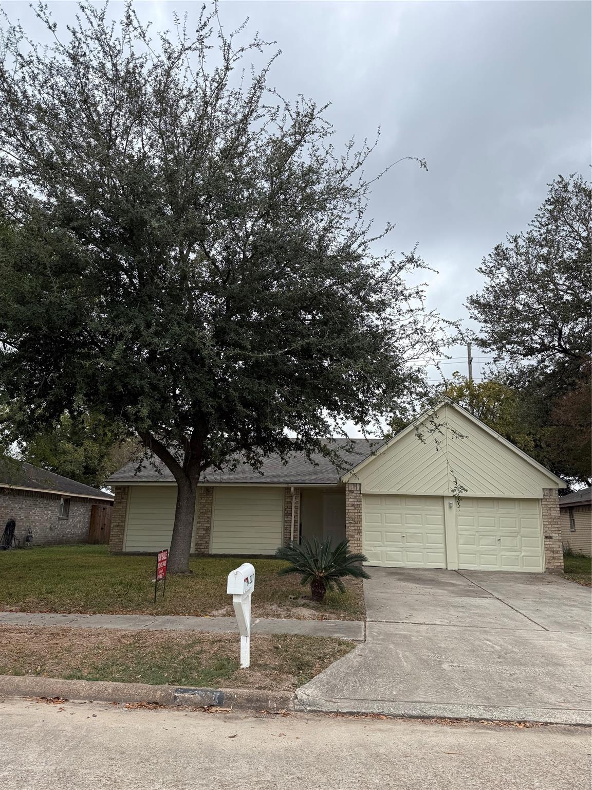 14207 Timberhaven Drive — photo