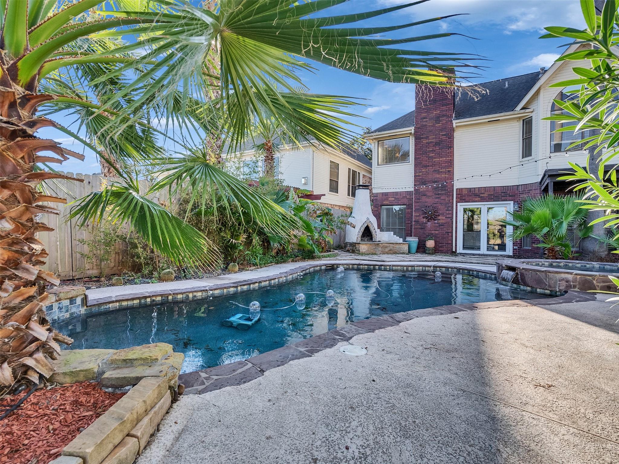 114 Bayou Bend Drive — photo