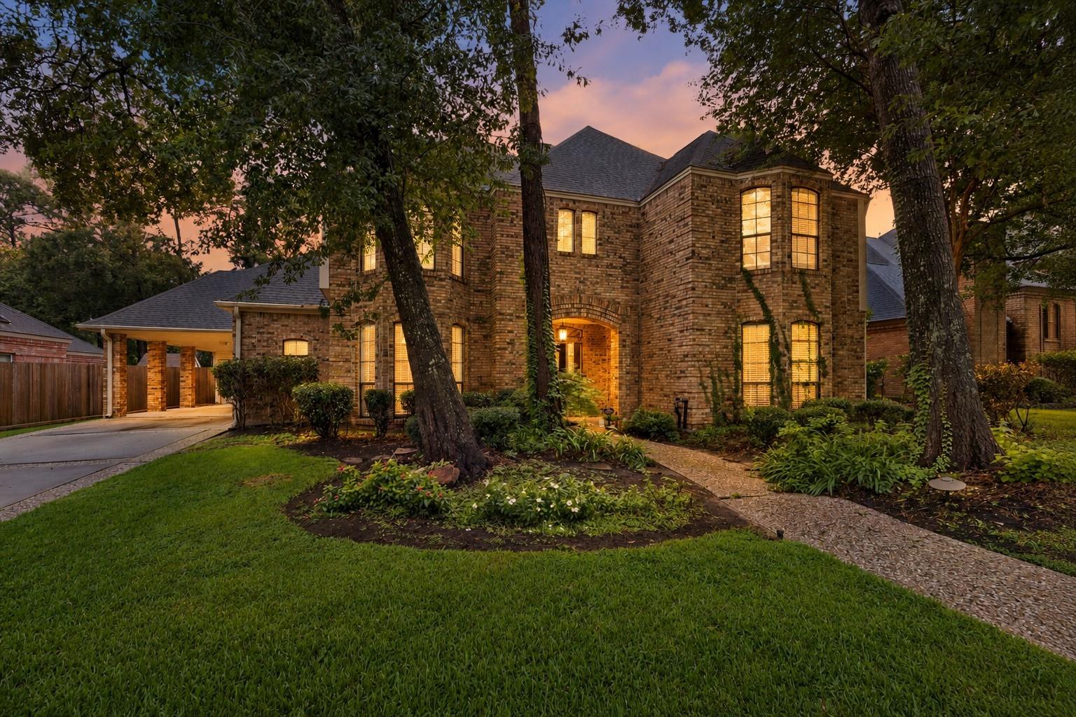 6015 Spanish Oak Way — photo