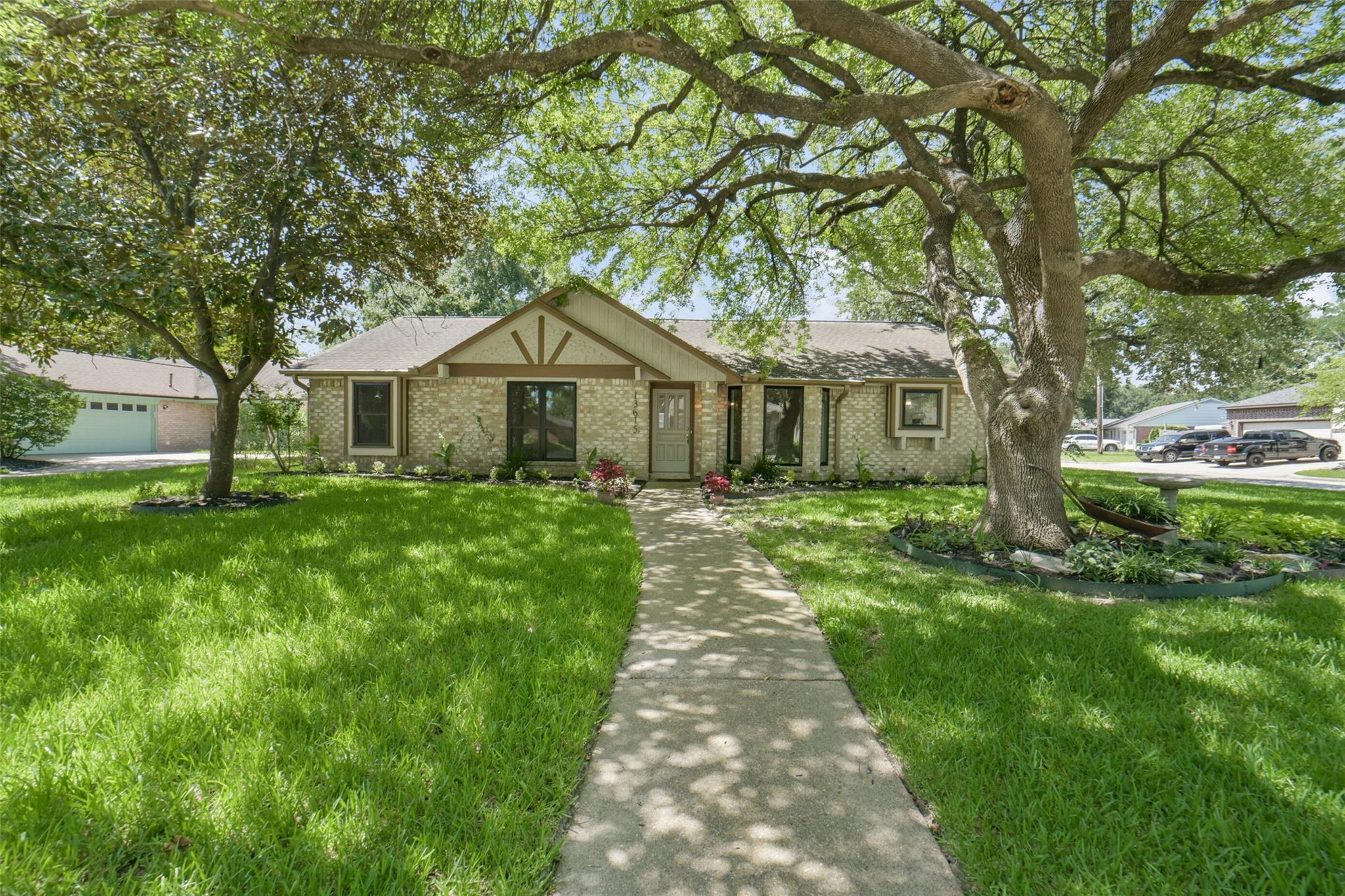 13615 Pepper Knoll Drive — photo