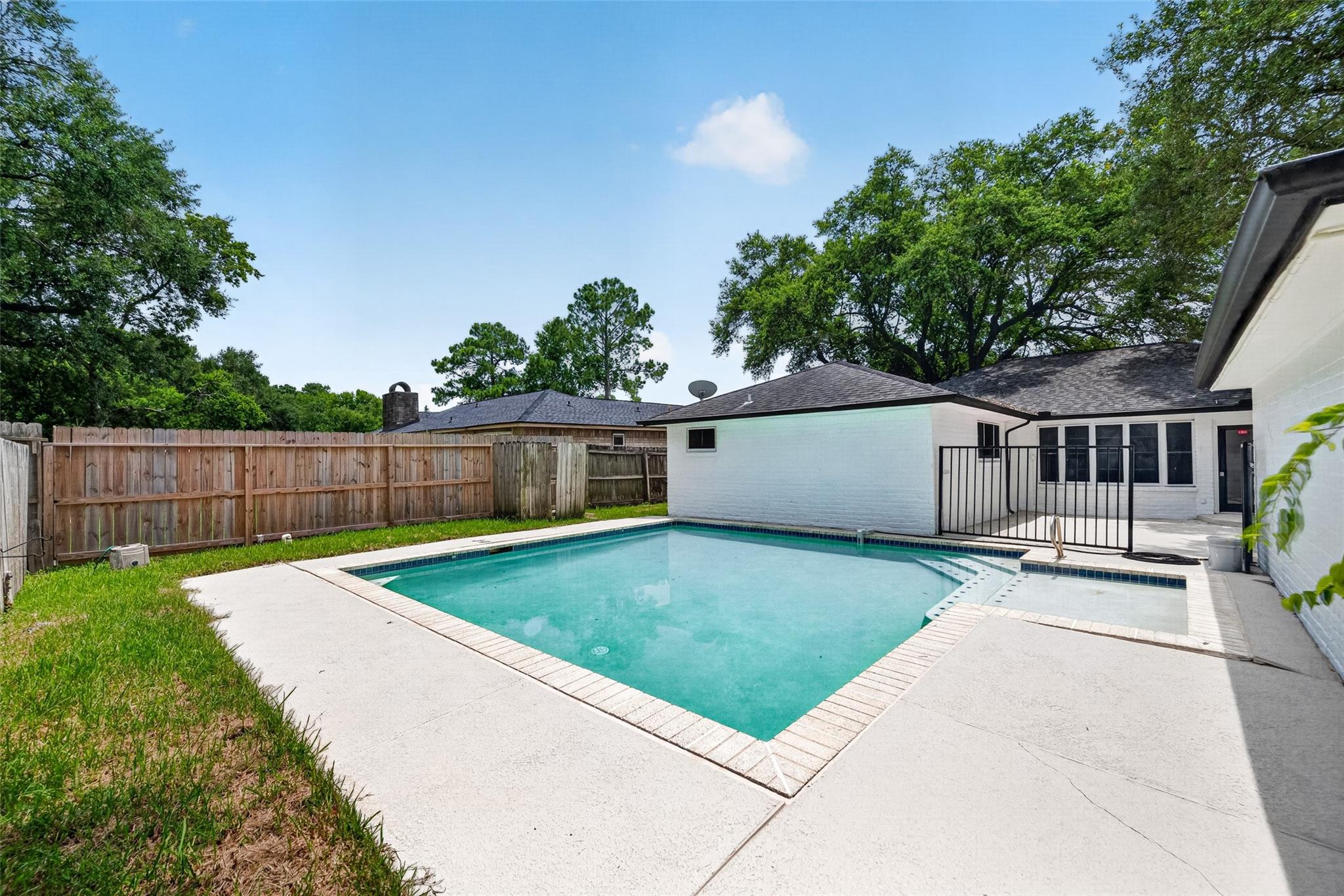 16303 Townes Road — photo