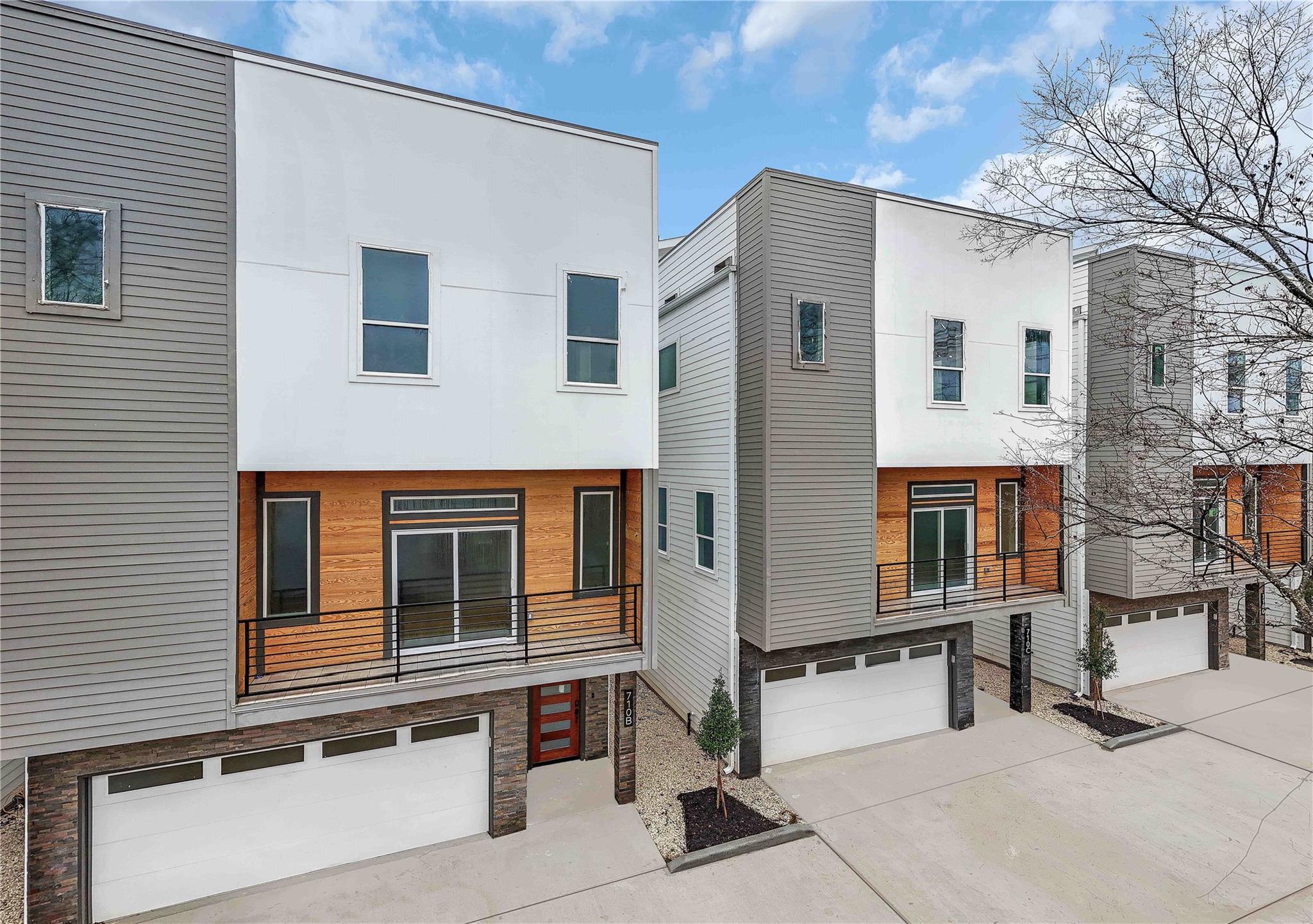 710 Link Road #C — photo