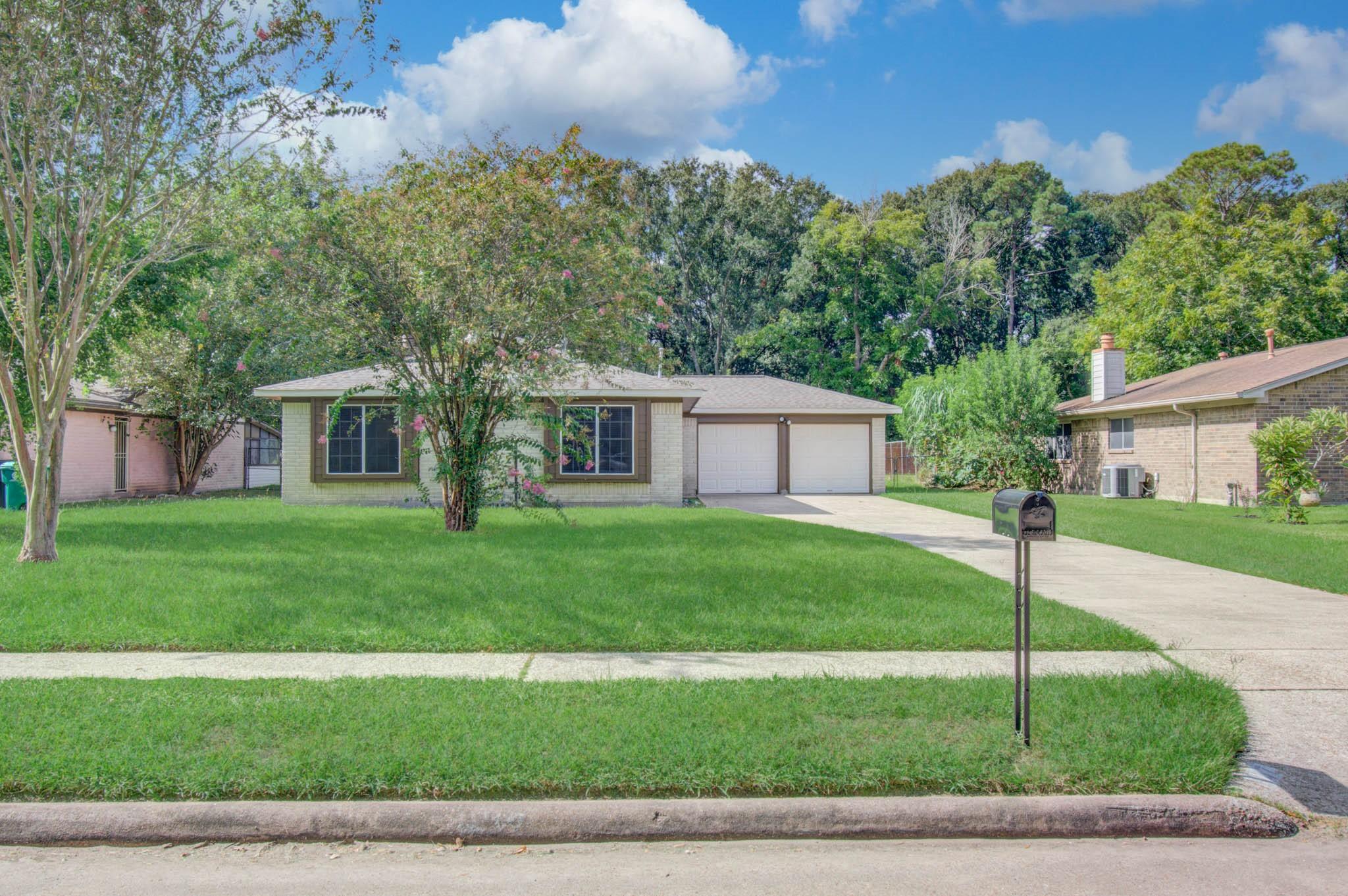 947 W Bertrand Street — photo