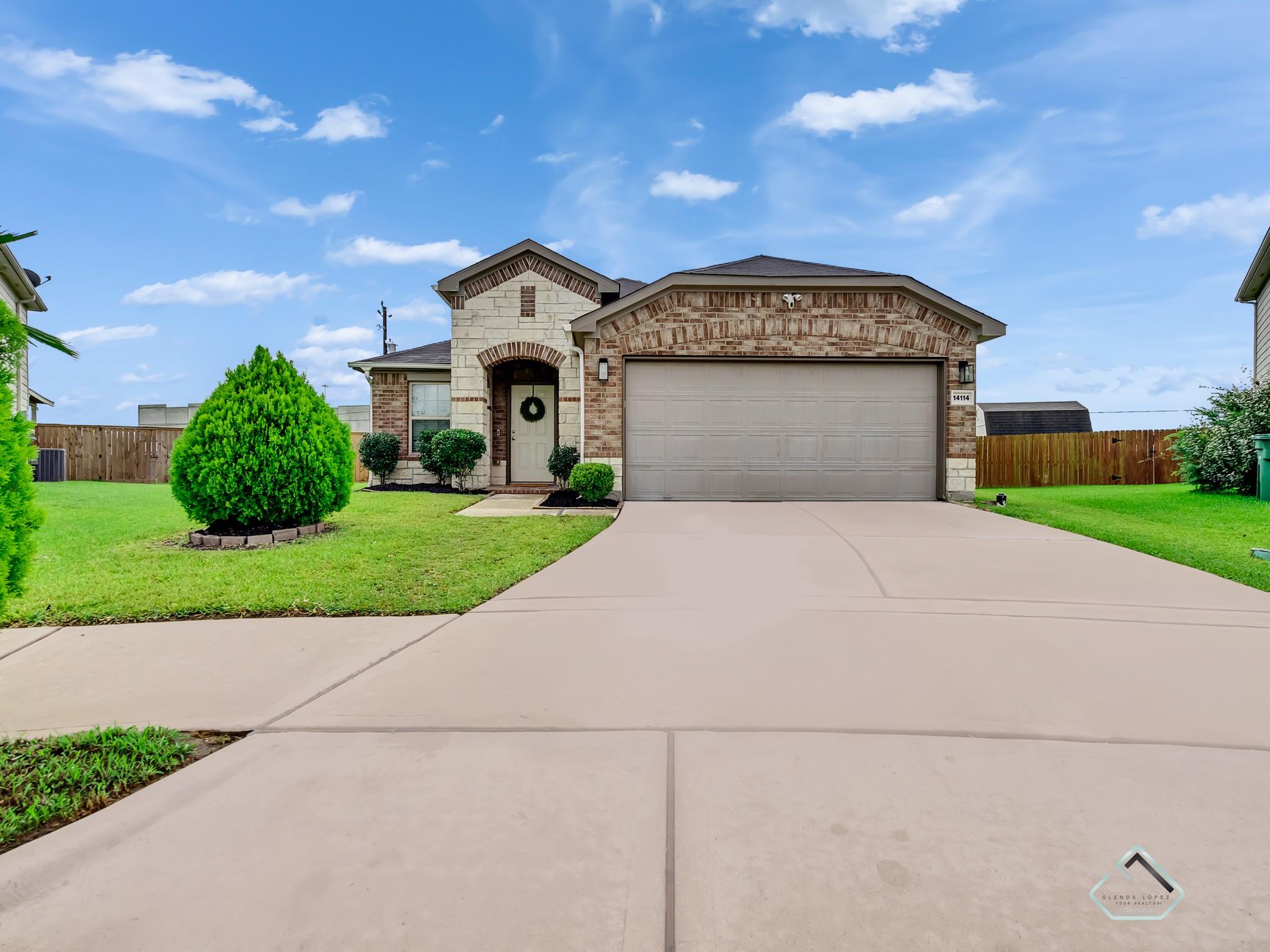14114 Pecan Hill Court — photo