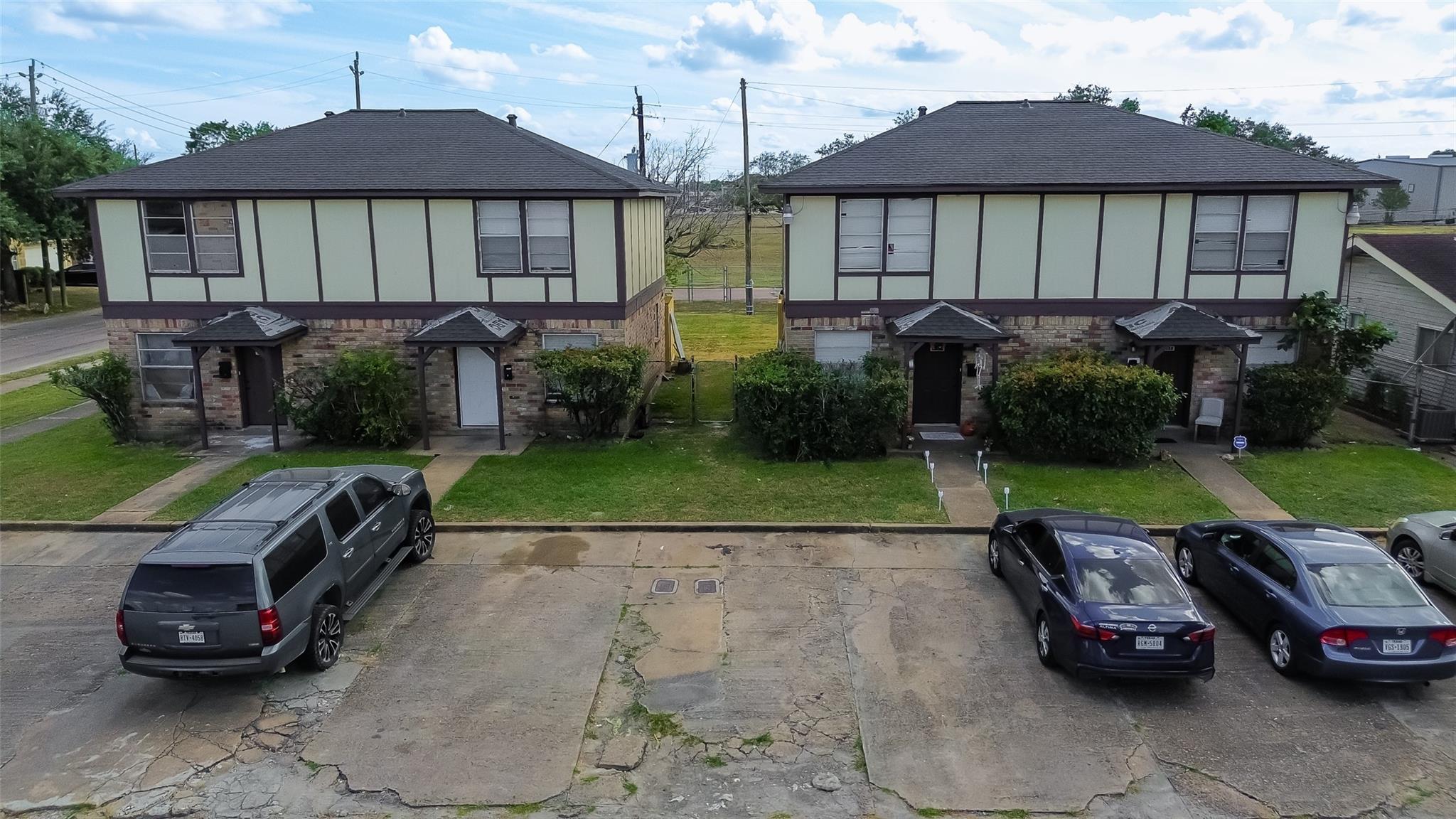 1410 Edward Drive — photo