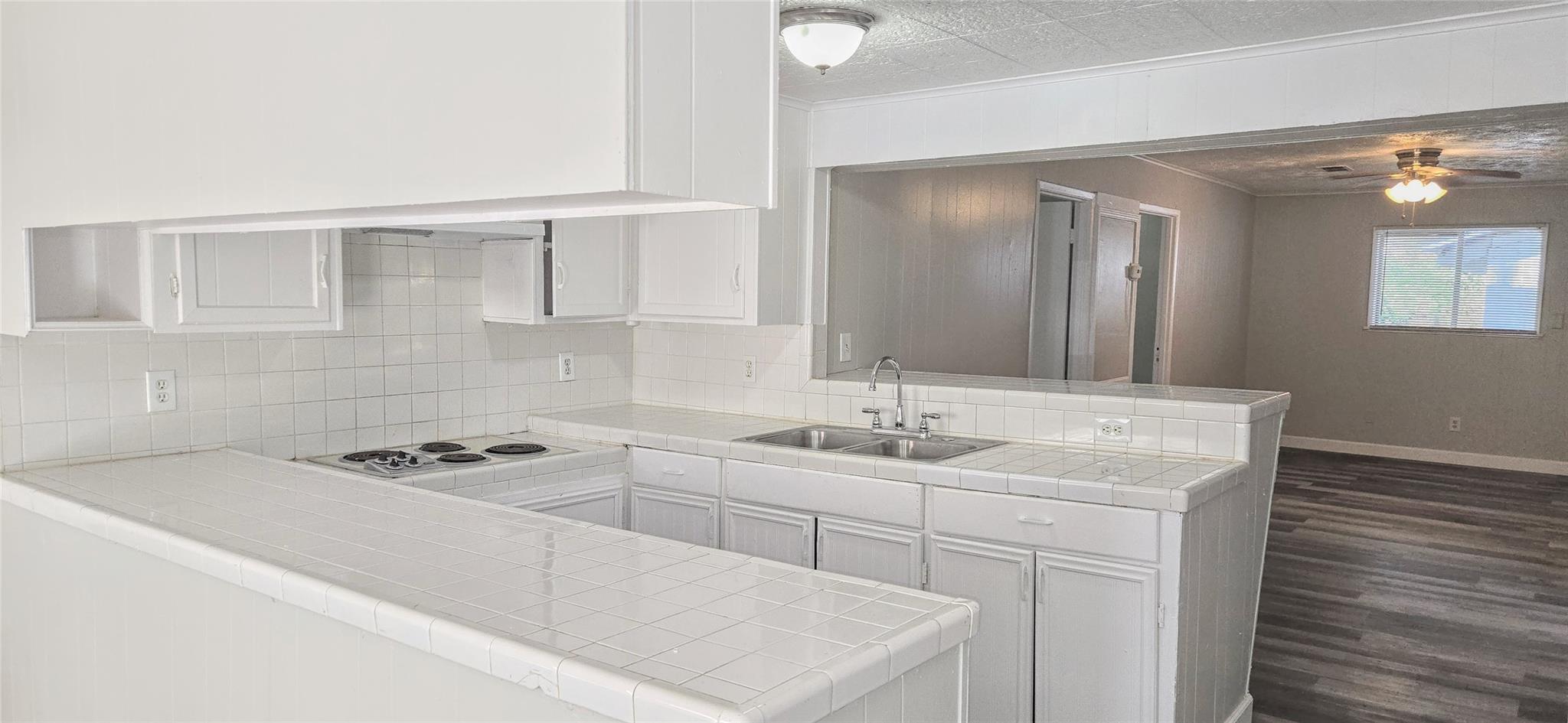 16423 Stinson Lane — photo