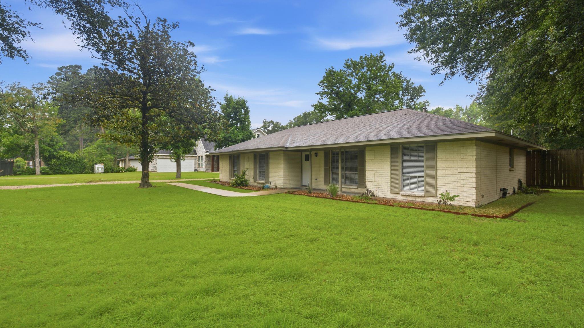 1511 Sungail Drive — photo