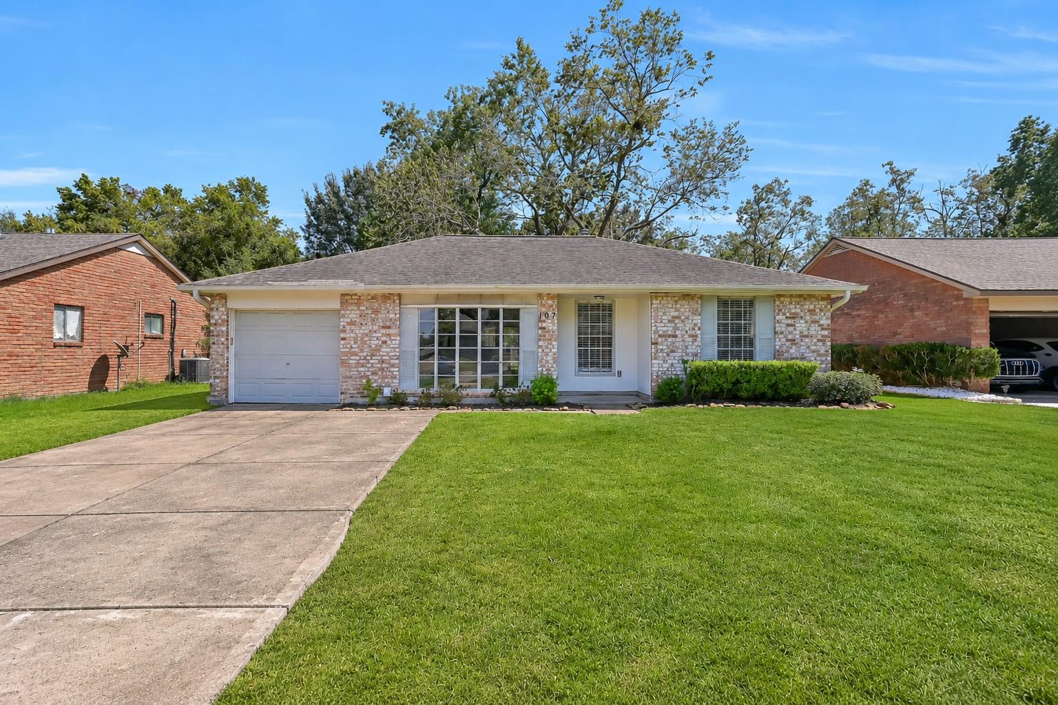 107 Stratmore Drive — photo