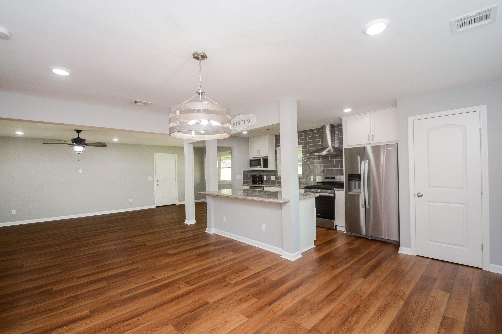 7926 Ridgeview Drive, Houston, TX 77055 — photo 3
