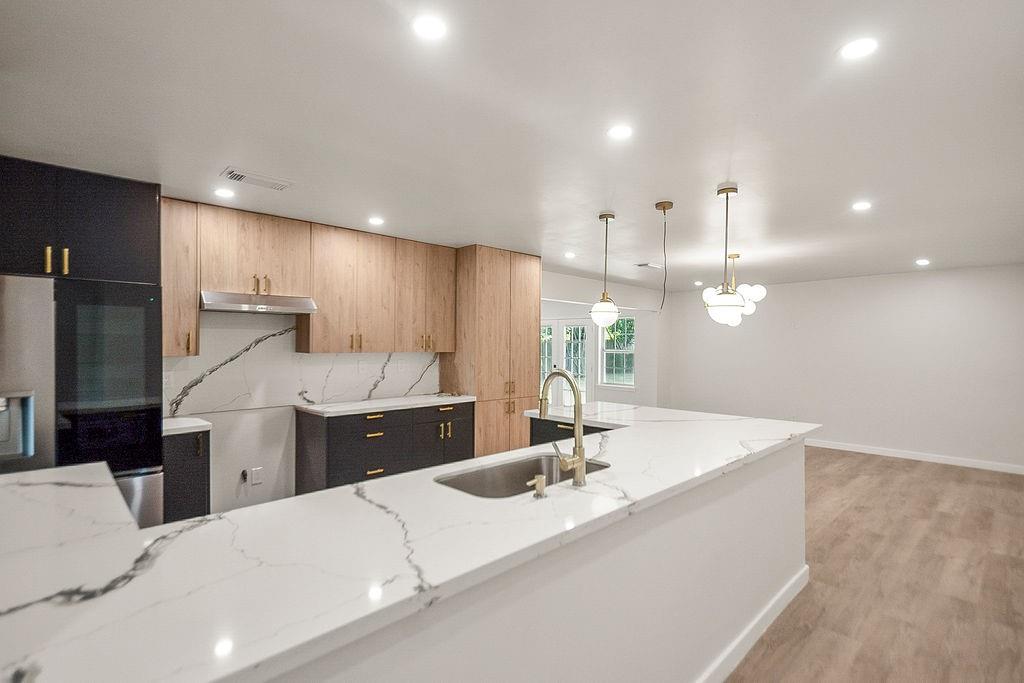 5514 Chantilly Lane — photo