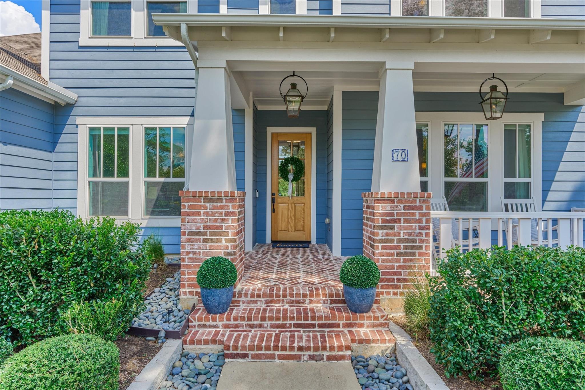 70 E Liberty Square Place, The Woodlands, TX 77389 — photo 2