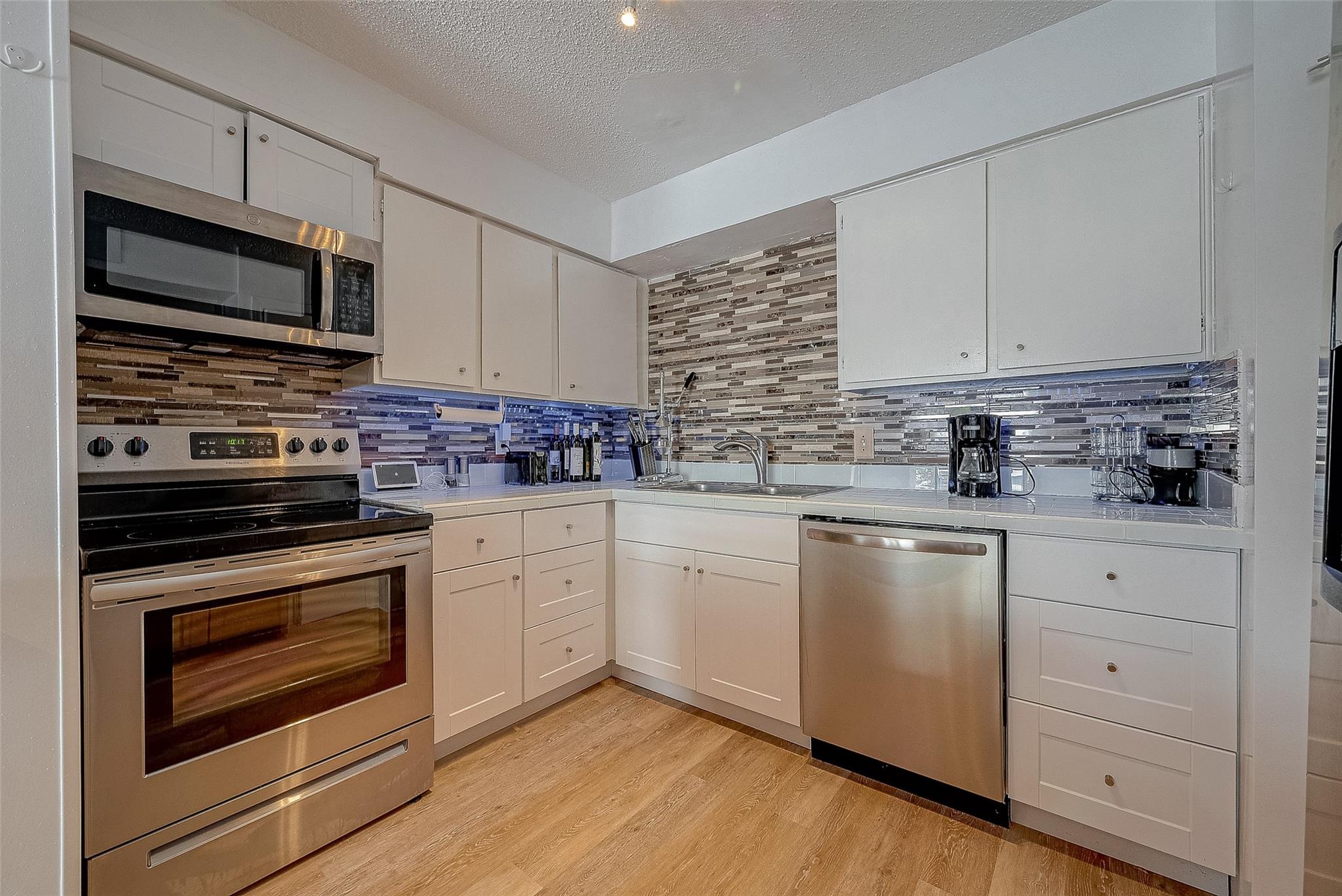 12042 Mighty Oak Drive #B — photo