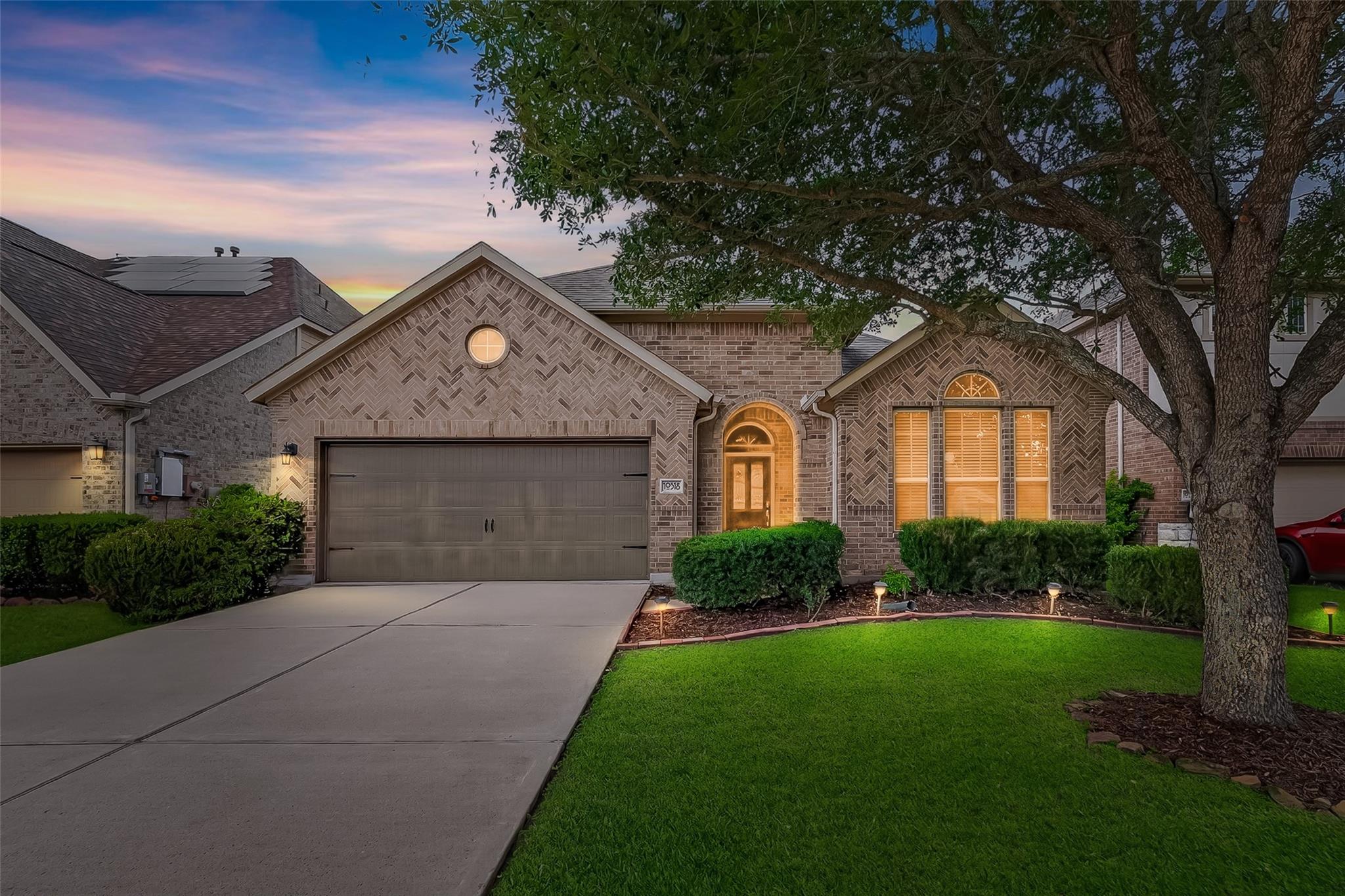 10318 Rouken Glen Court — photo