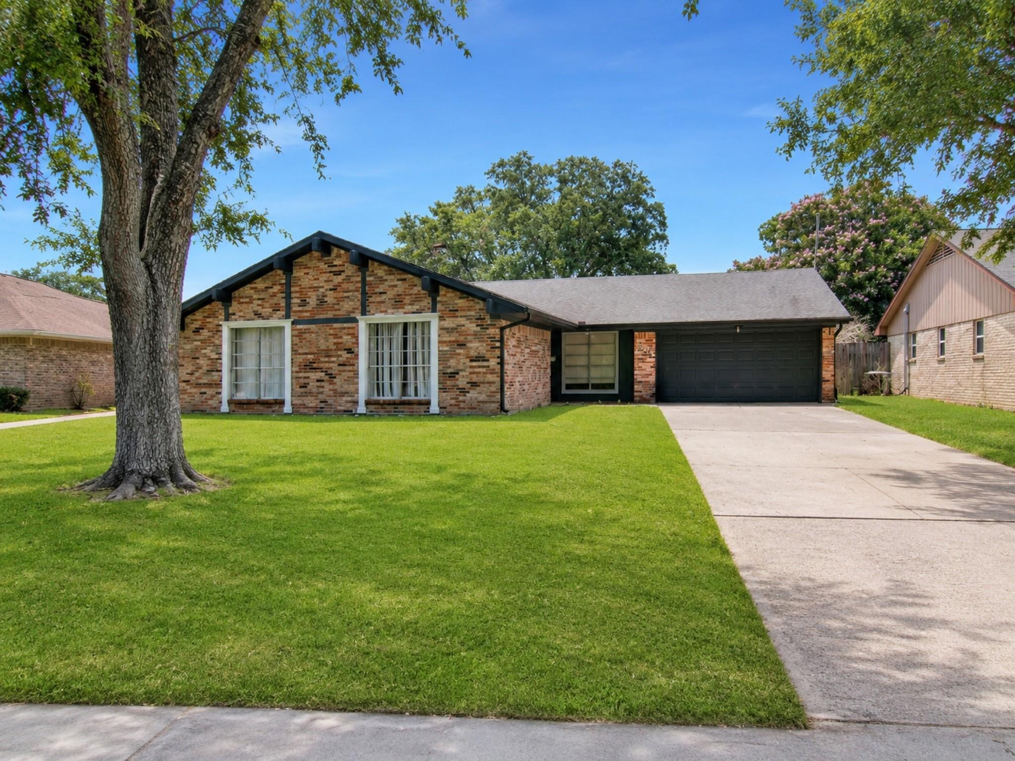 1311 Creek Hollow Drive — photo