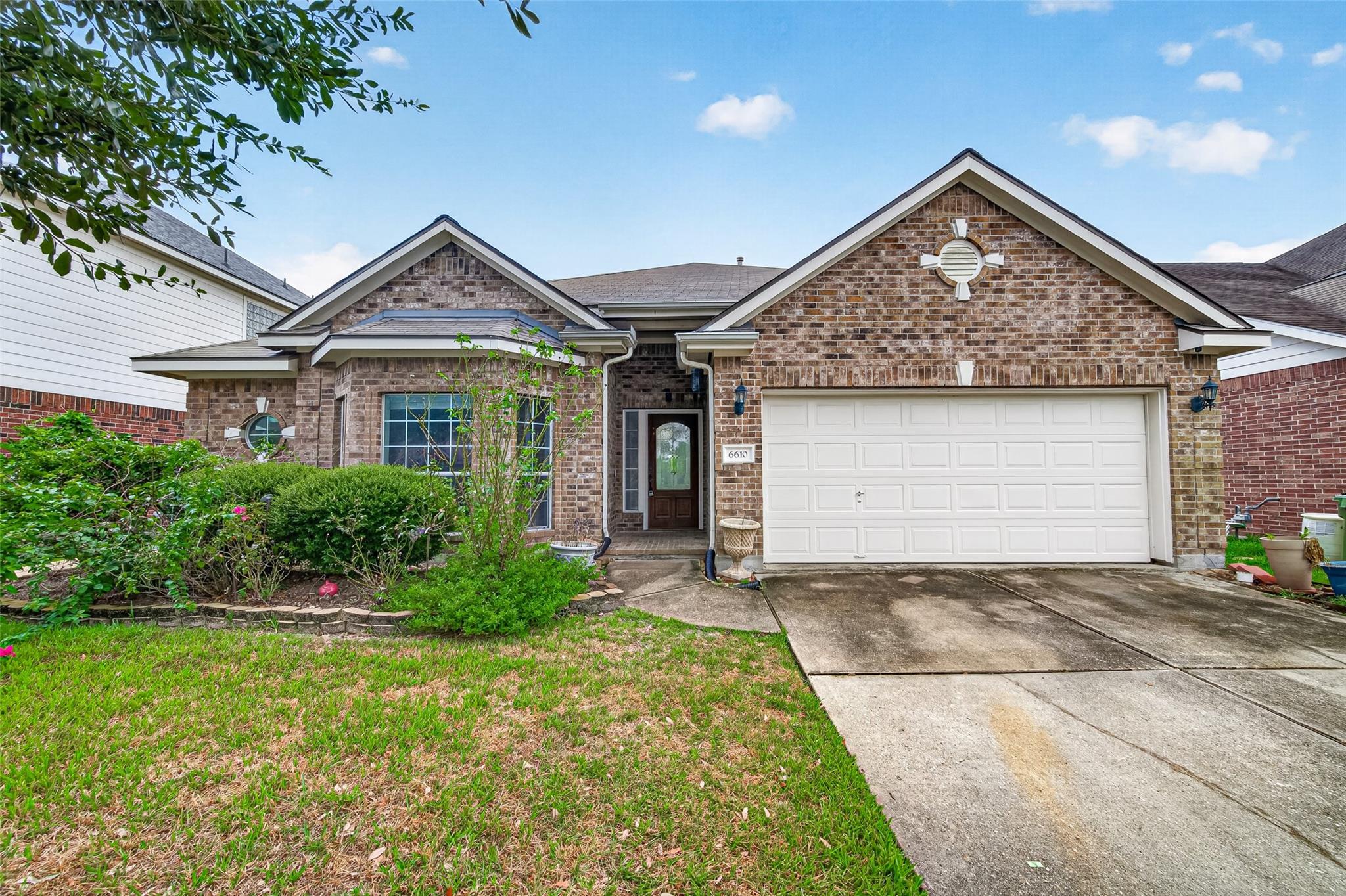 6610 Atasca Creek Drive — photo