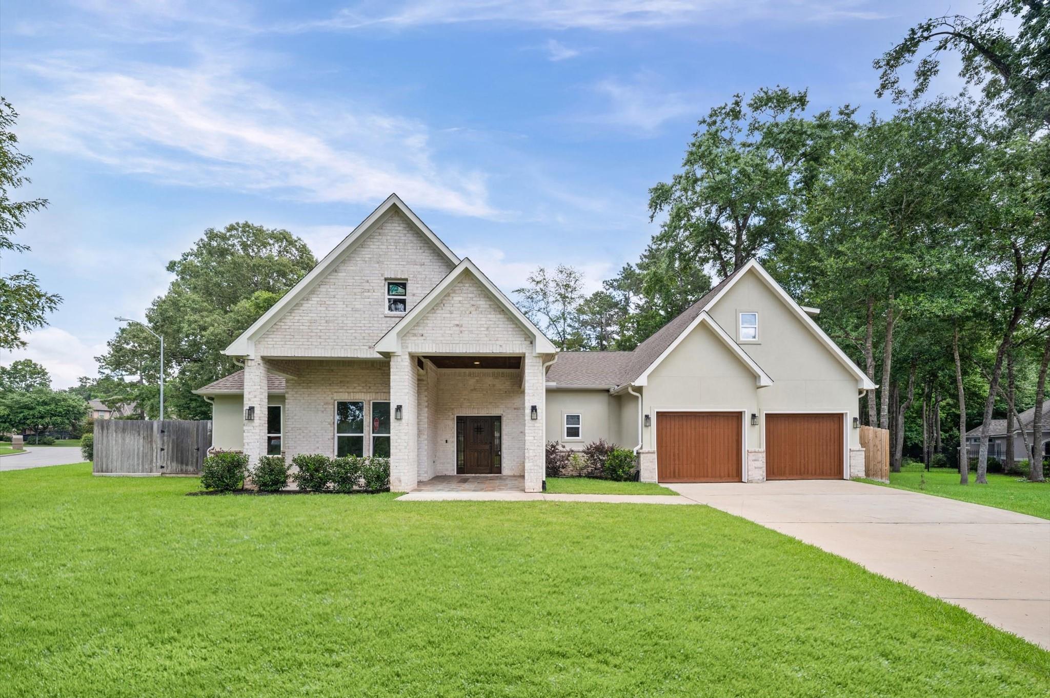 7 Pilot Point, Conroe, TX 77304 — photo 2