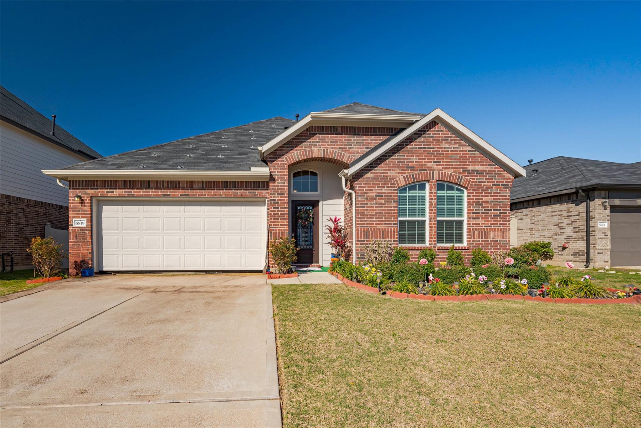 5819 Southern Rose Lane — photo