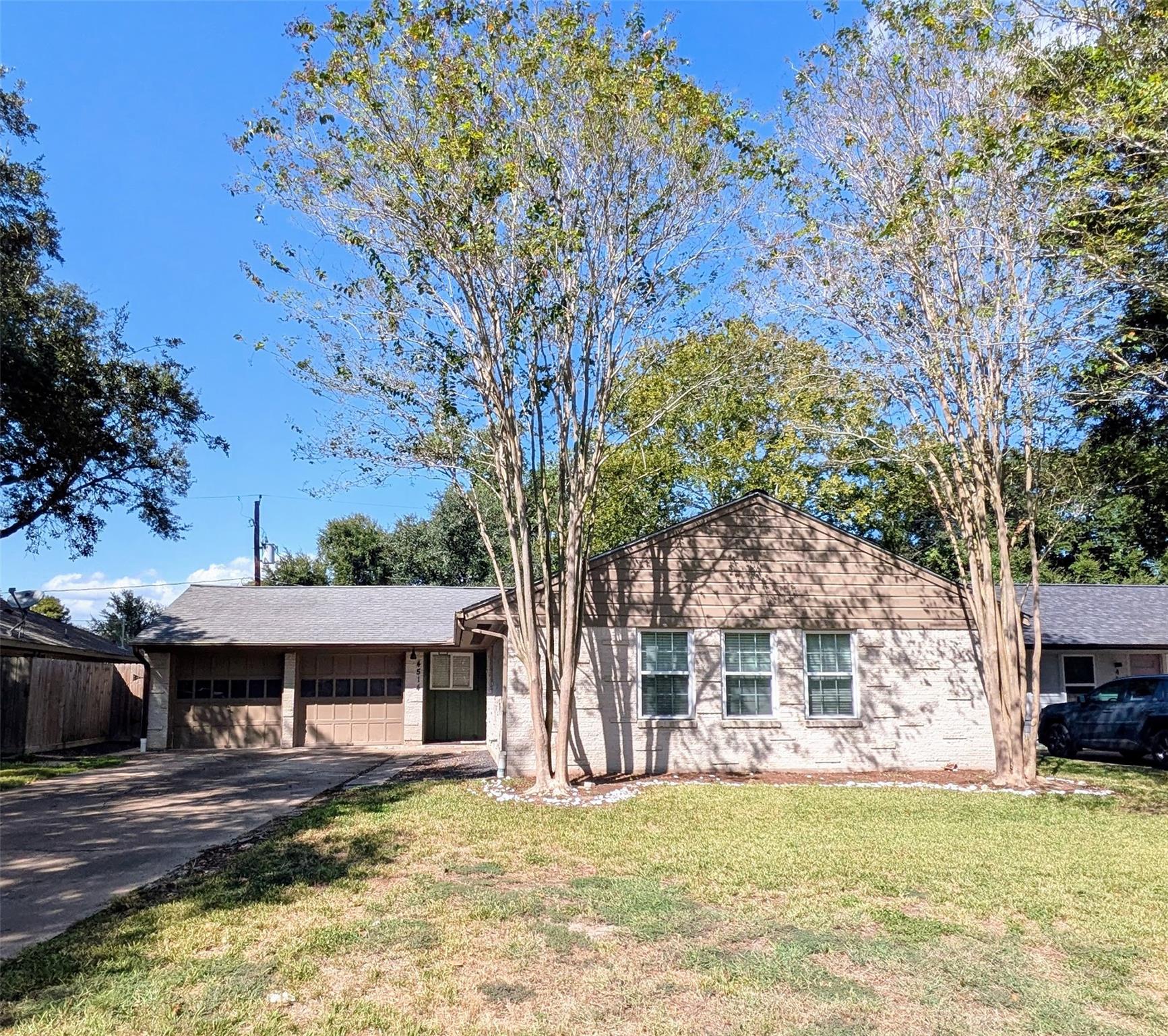 4514 Benning Drive — photo