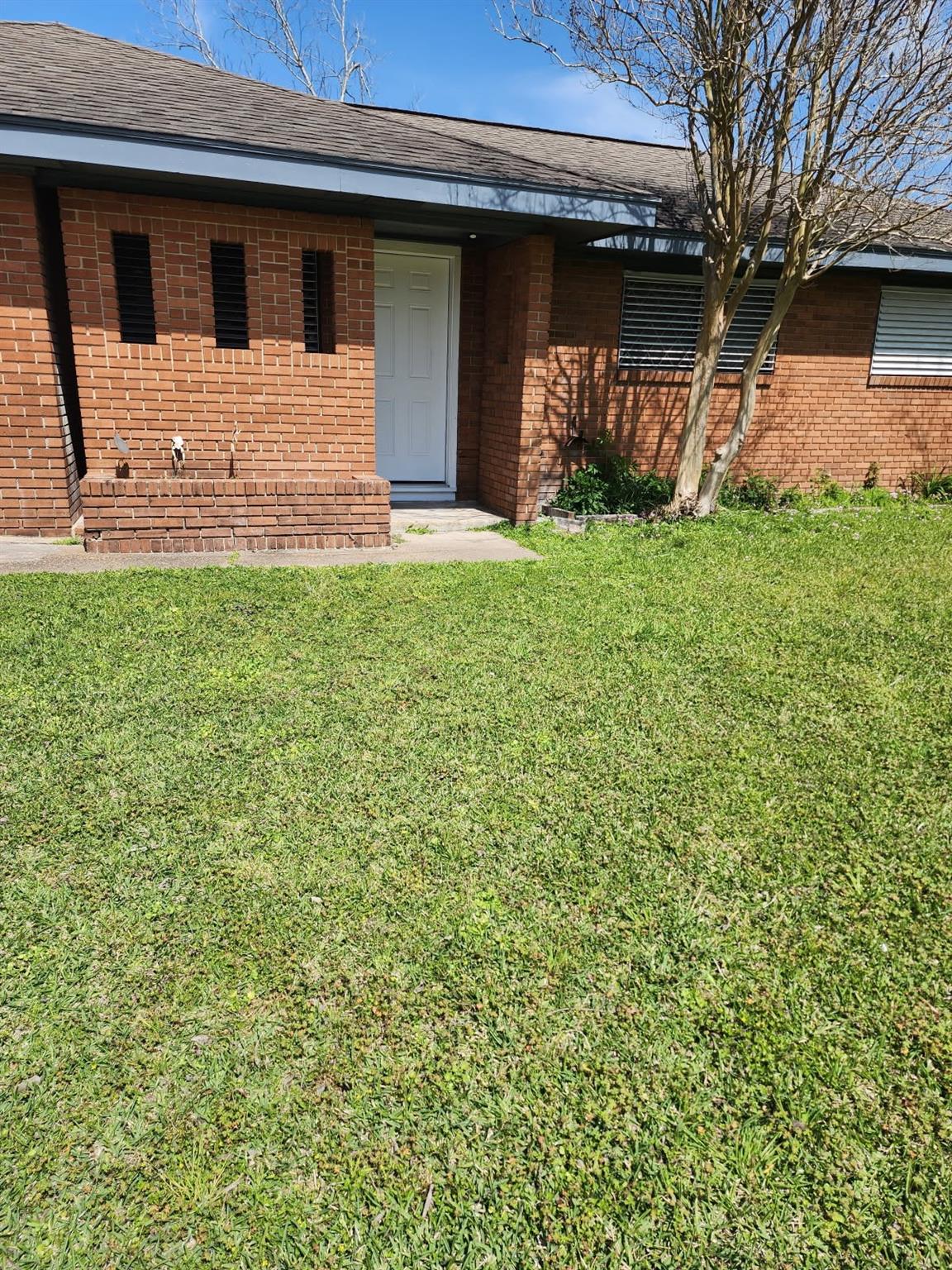 2930 Danforth Dr — photo